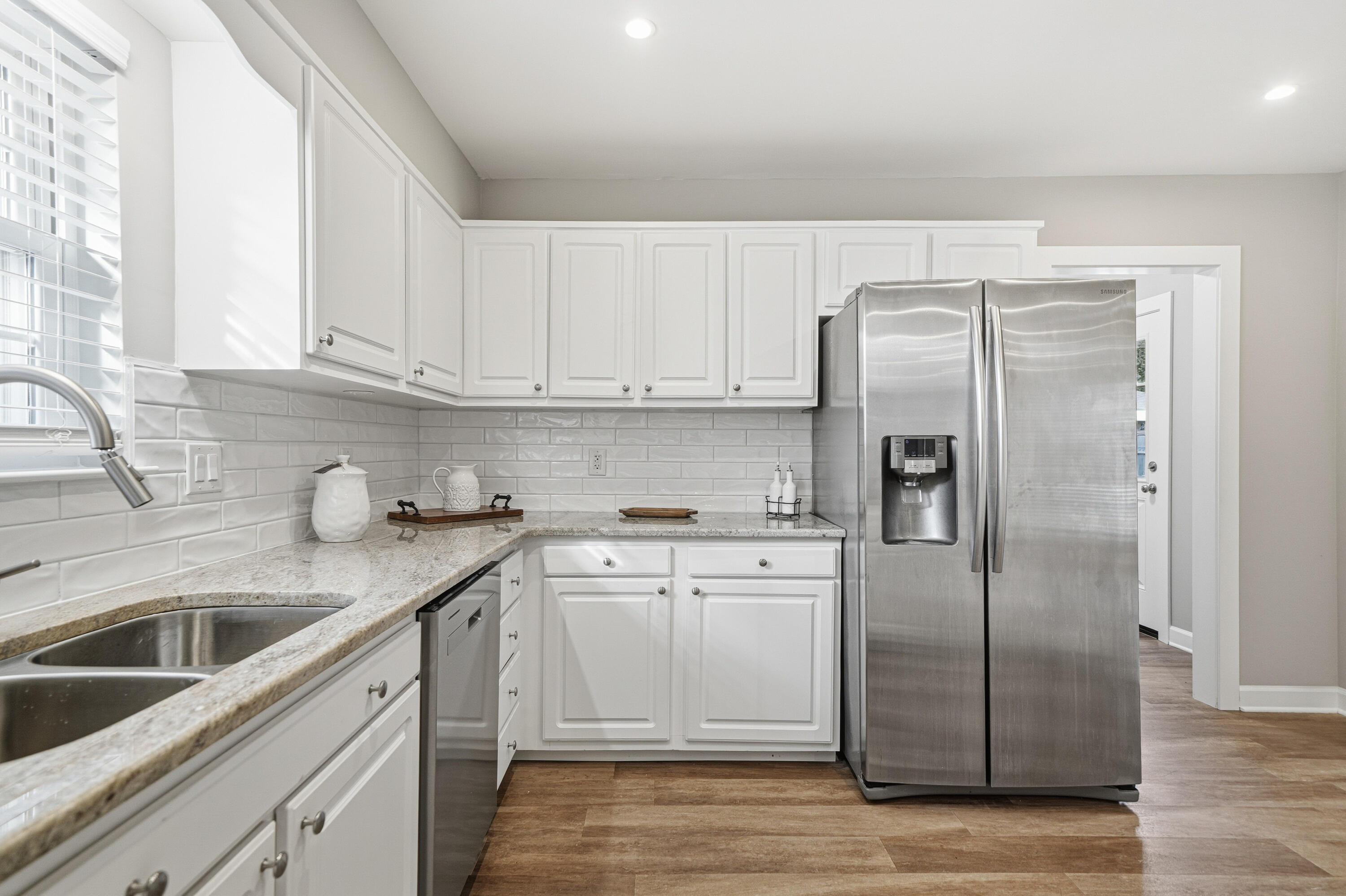 258 NW Briarwood Circle