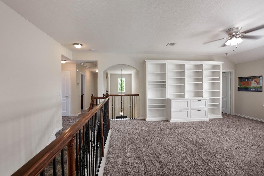 521 Middle Brook DR
