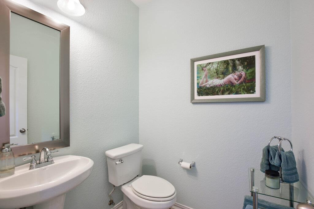 521 Middle Brook DR