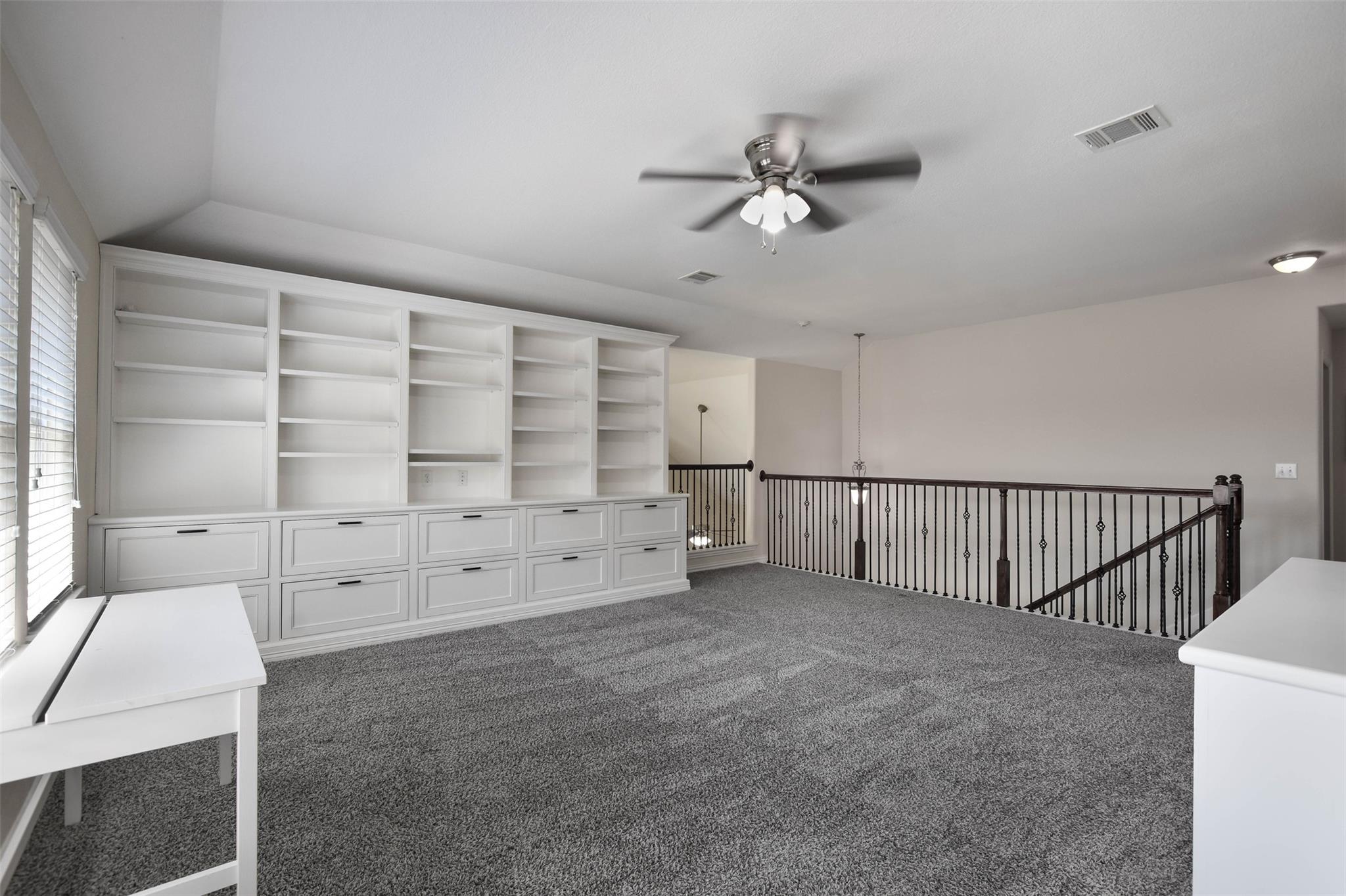 521 Middle Brook DR