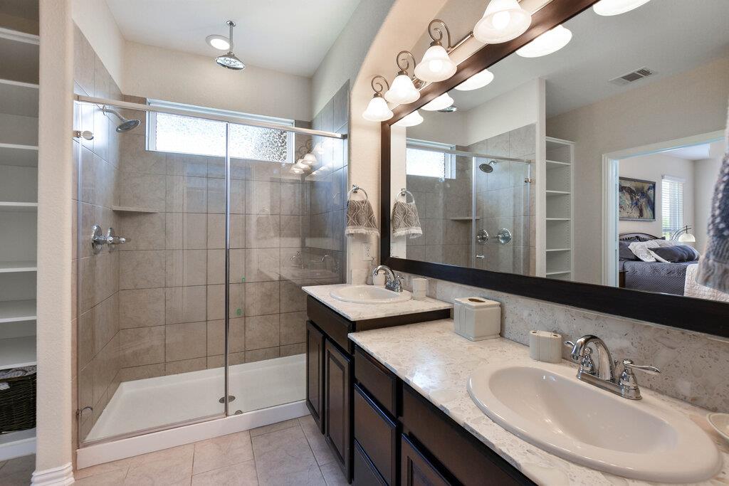521 Middle Brook DR