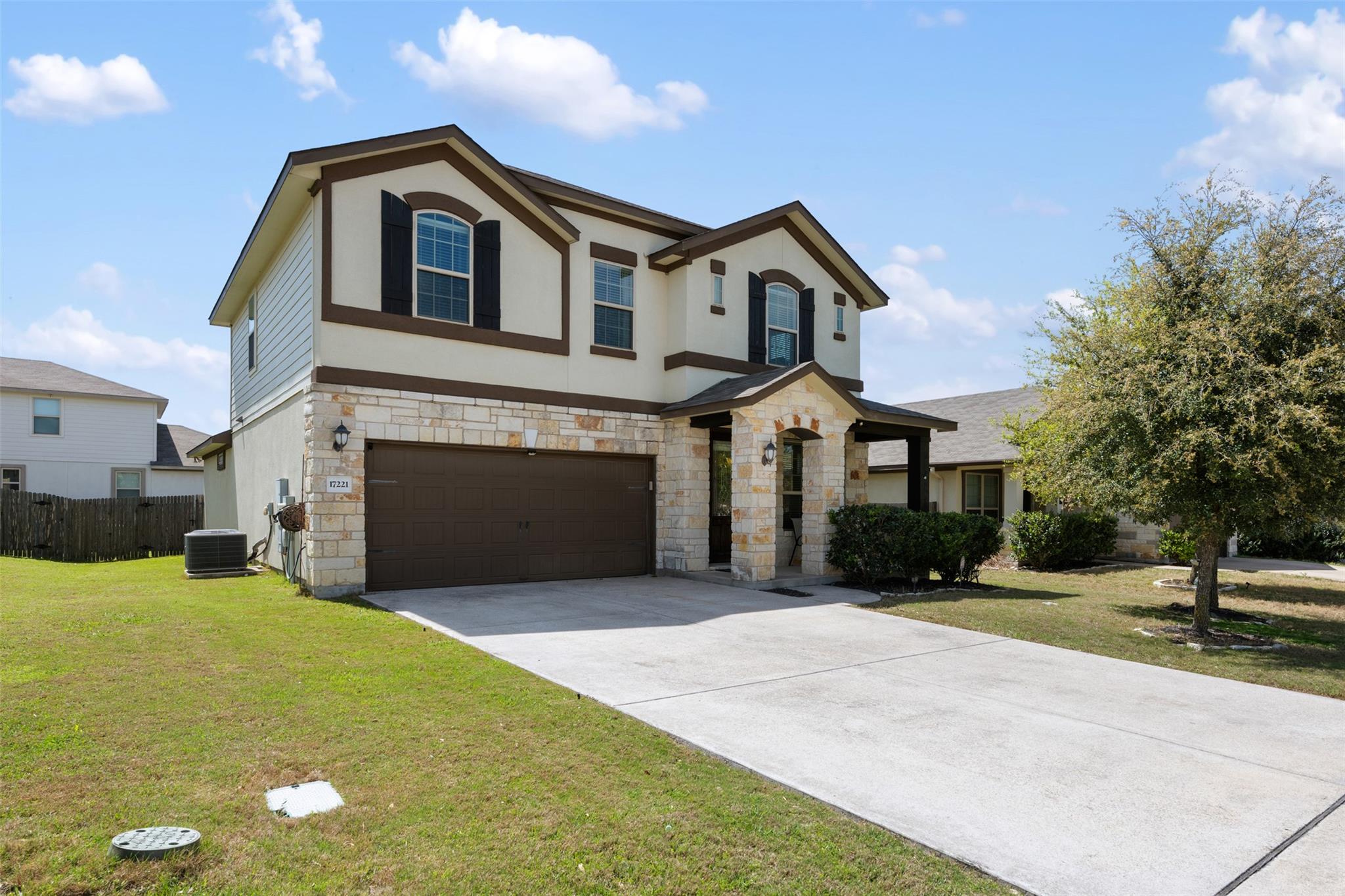 17221 Brittle LN