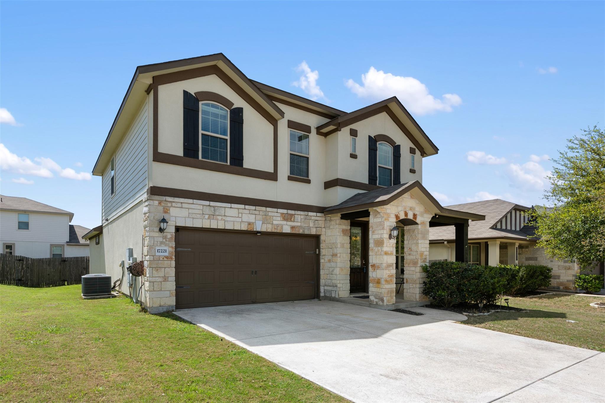 17221 Brittle LN