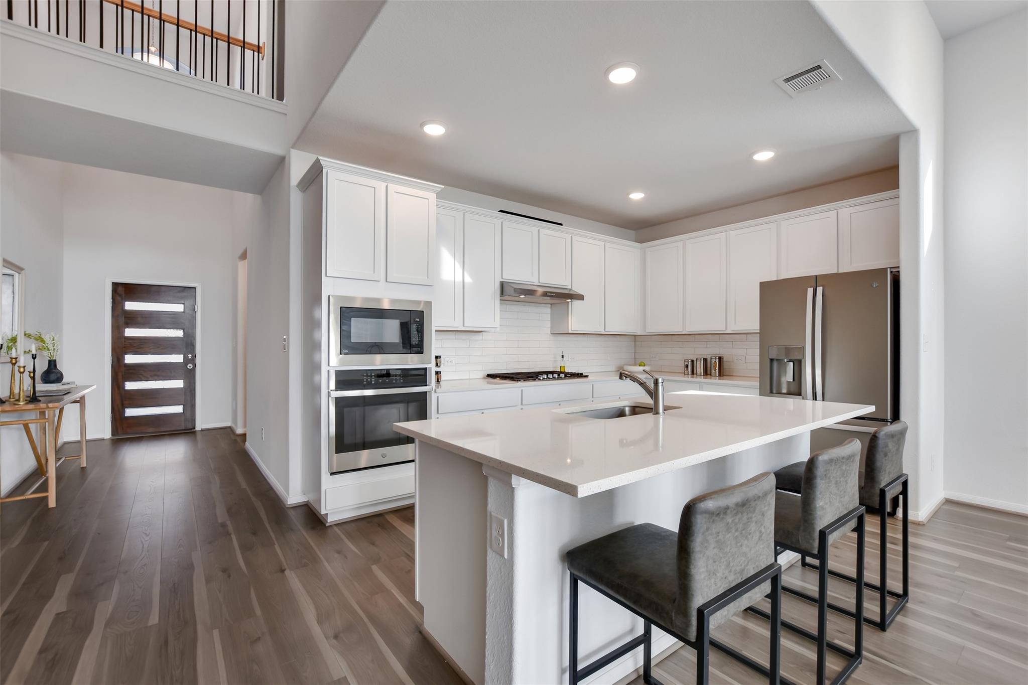 605 Oleander LOOP
