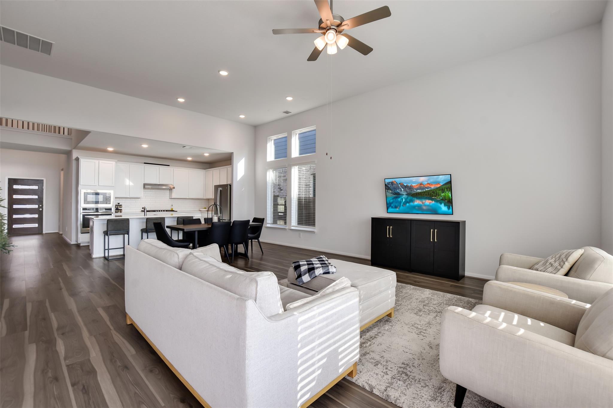 605 Oleander LOOP