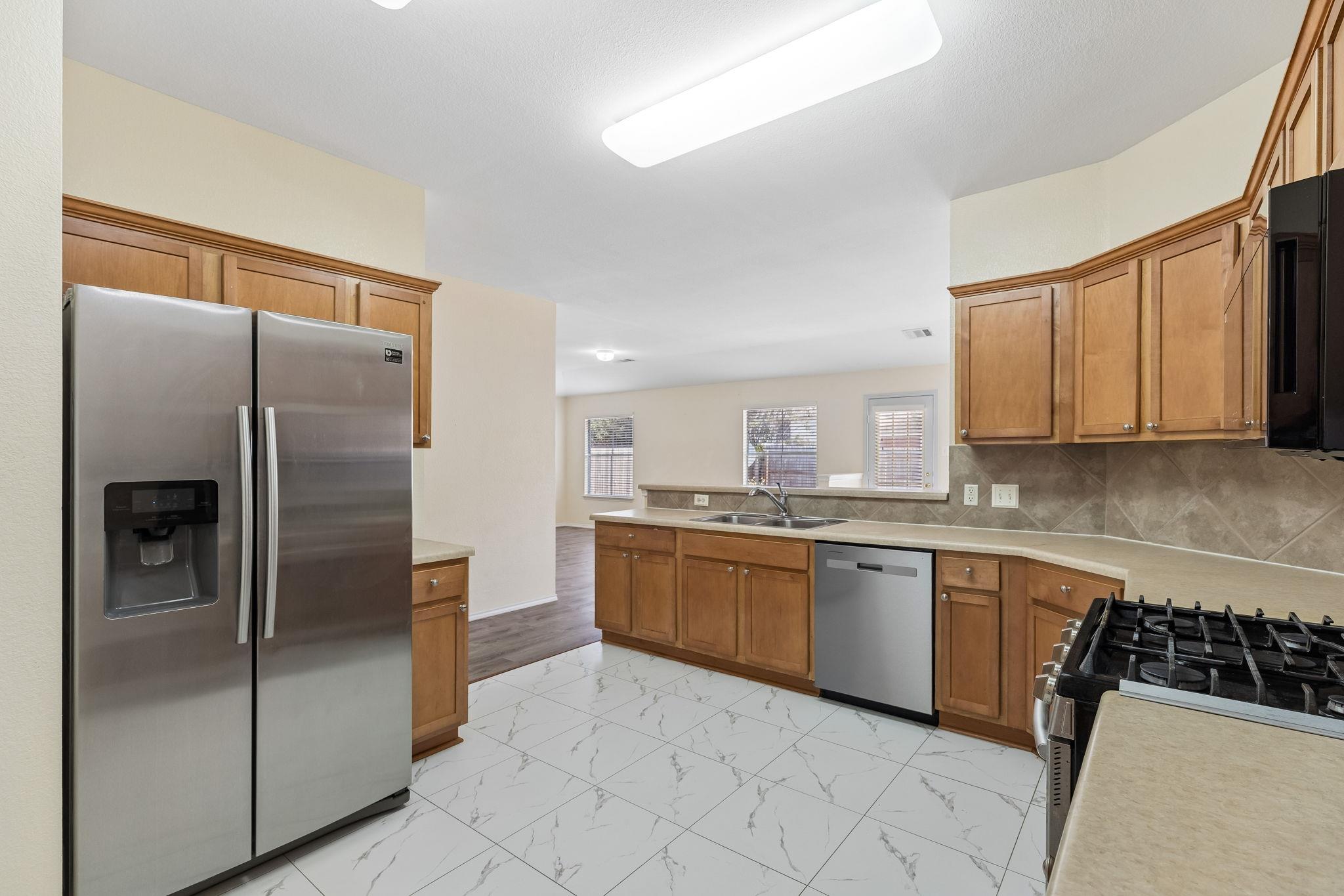 1512 Sweet Leaf LN