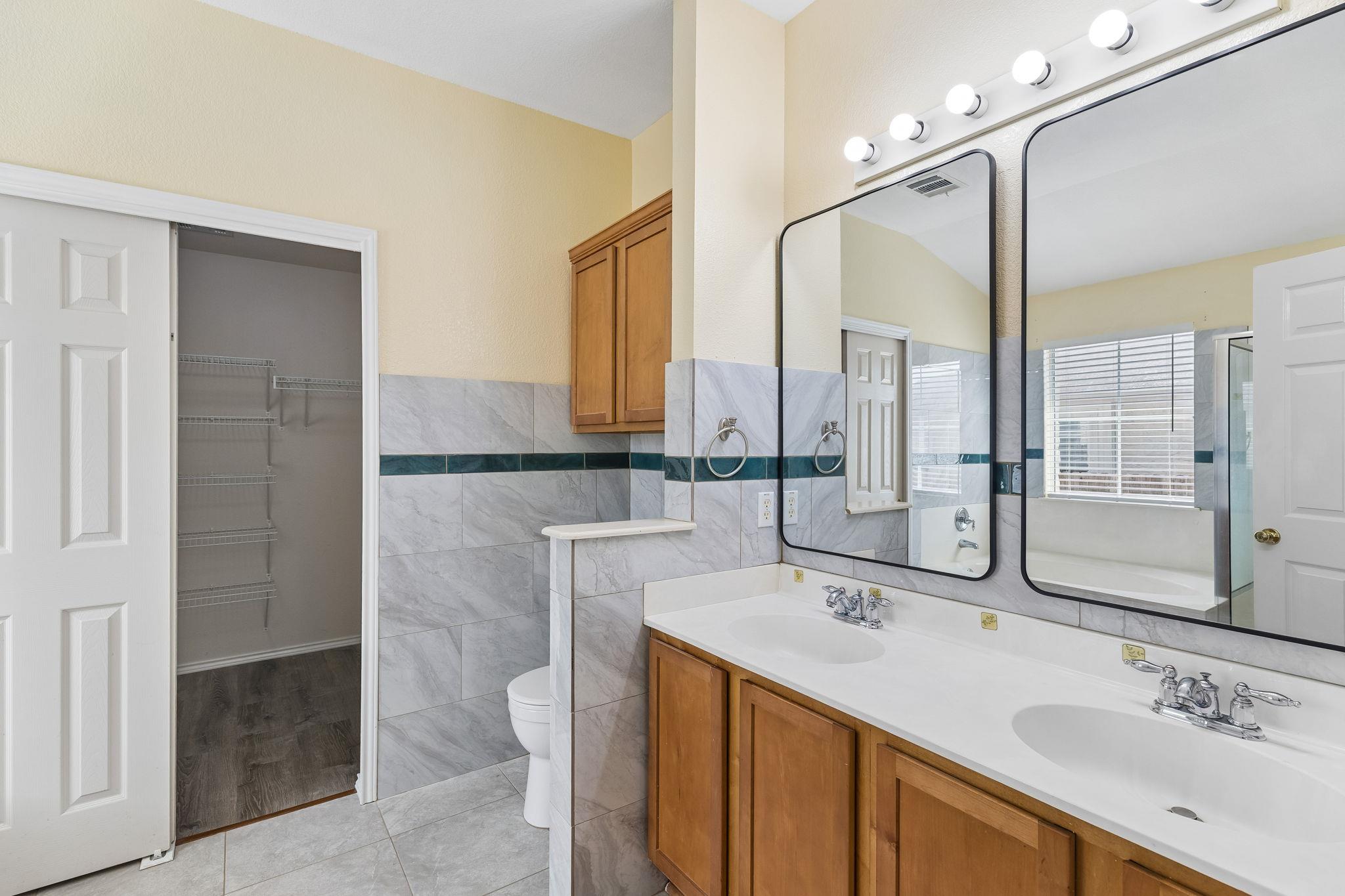 1512 Sweet Leaf LN