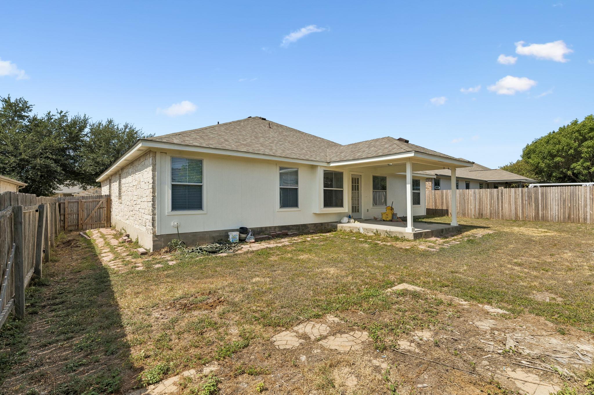 1512 Sweet Leaf LN
