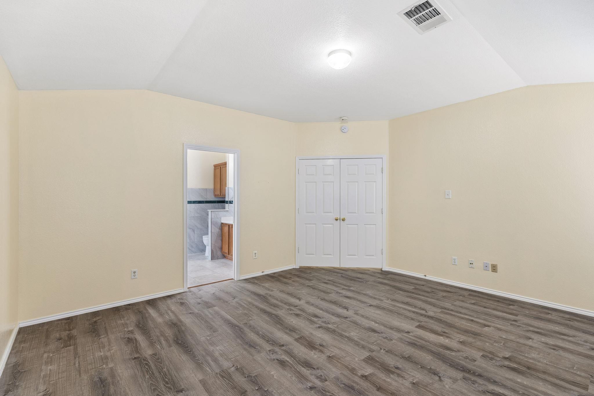 1512 Sweet Leaf LN