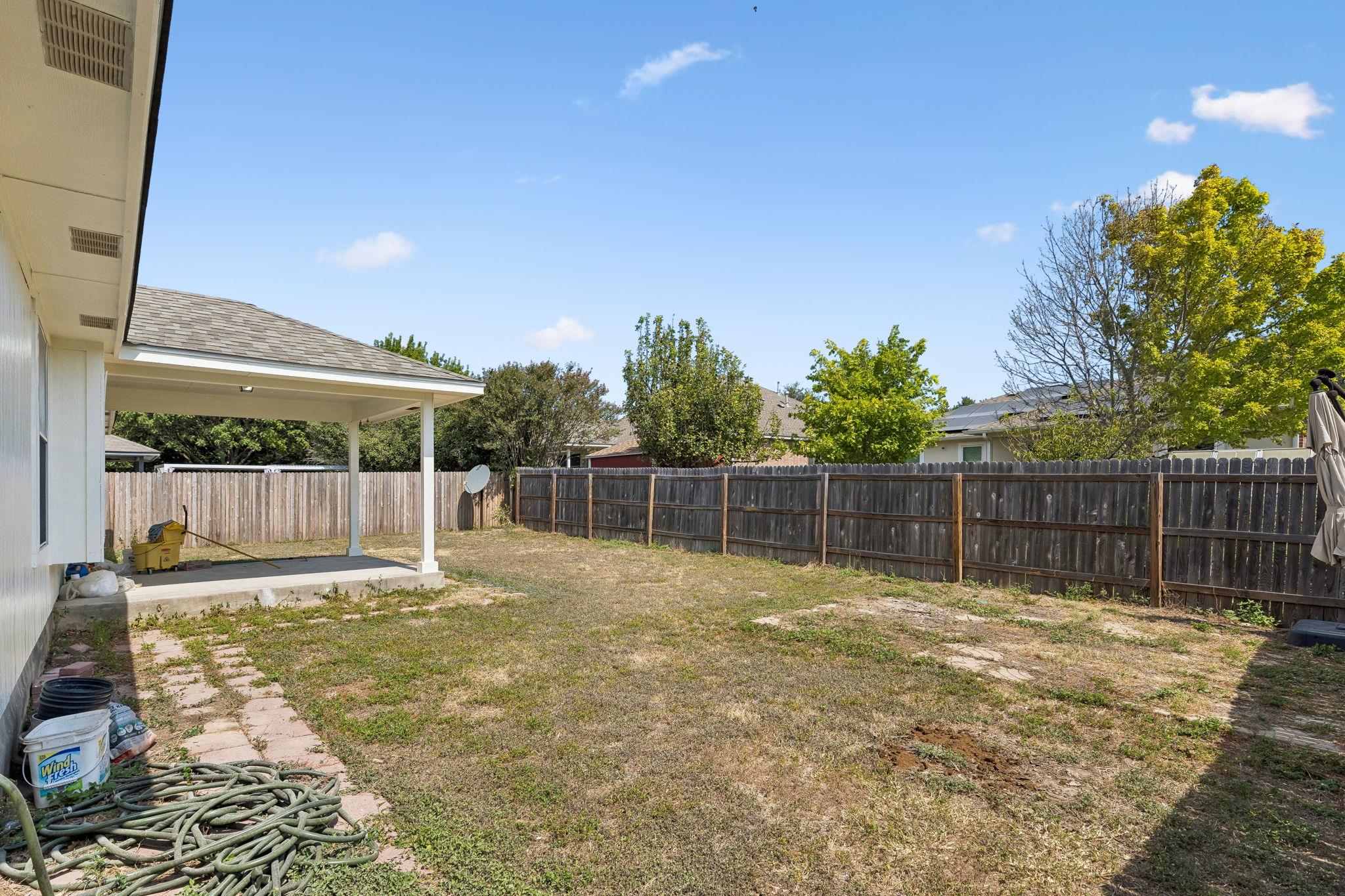 1512 Sweet Leaf LN