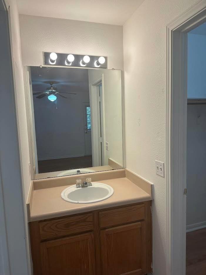 3201 El Salido PKWY # 211