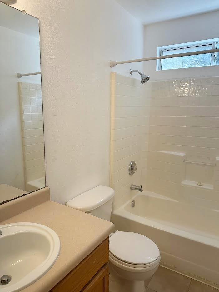 3201 El Salido PKWY # 211