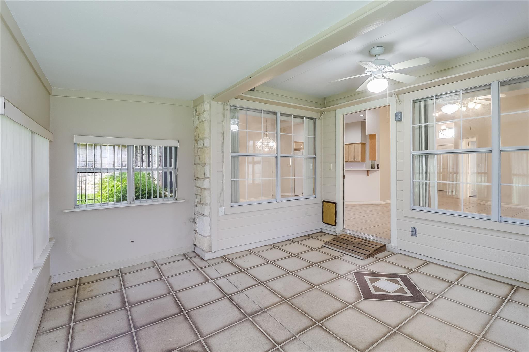 209 Village Dr Village DR