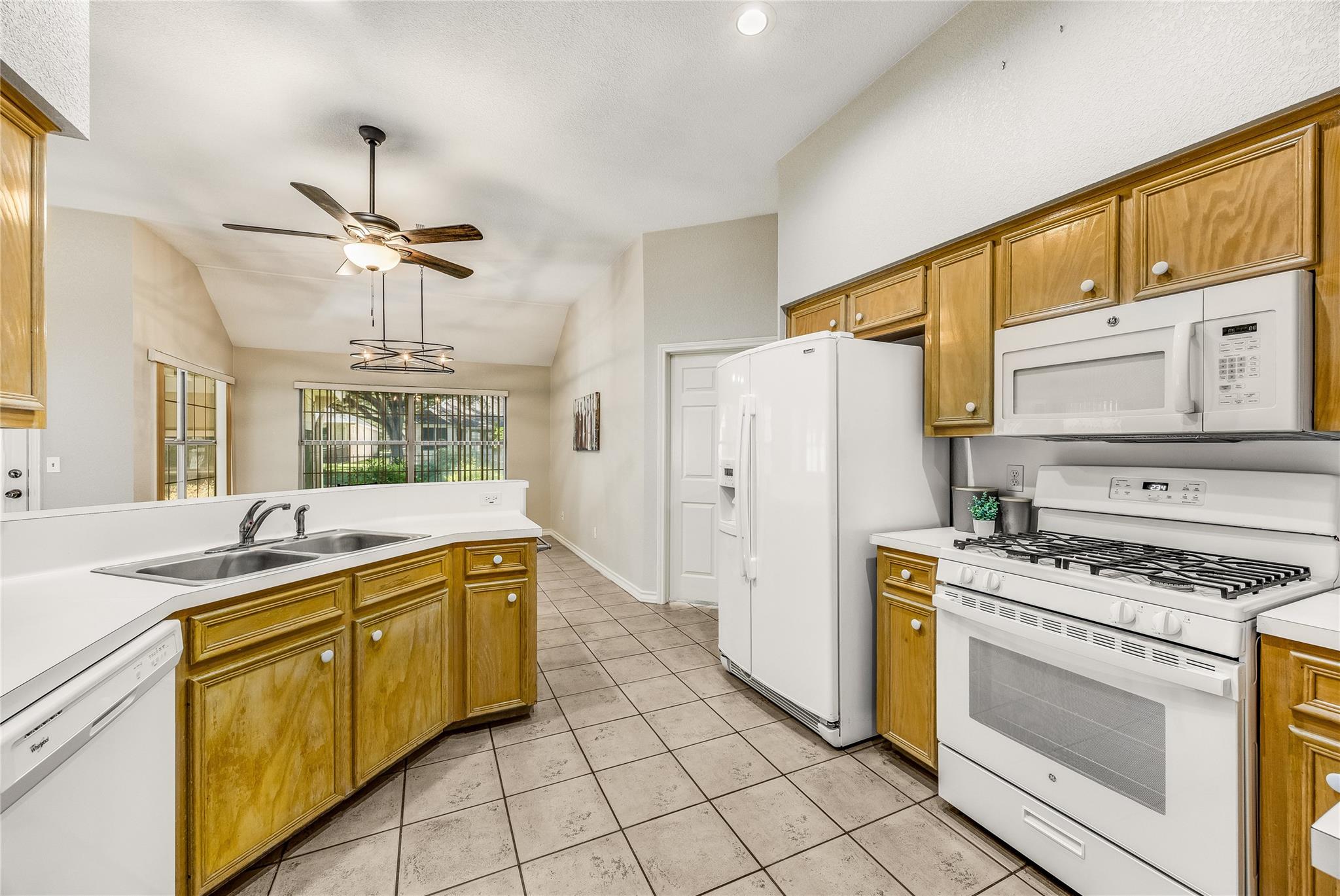 209 Village Dr Village DR