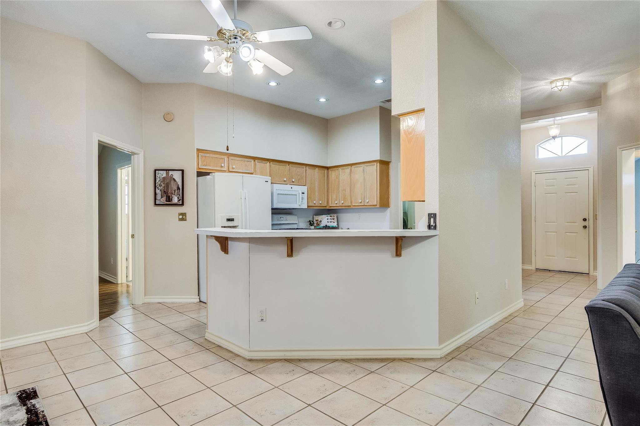 209 Village Dr Village DR