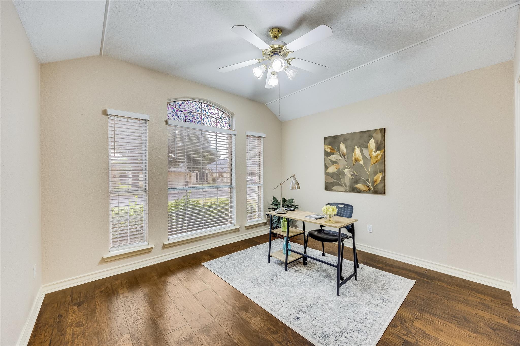 209 Village Dr Village DR