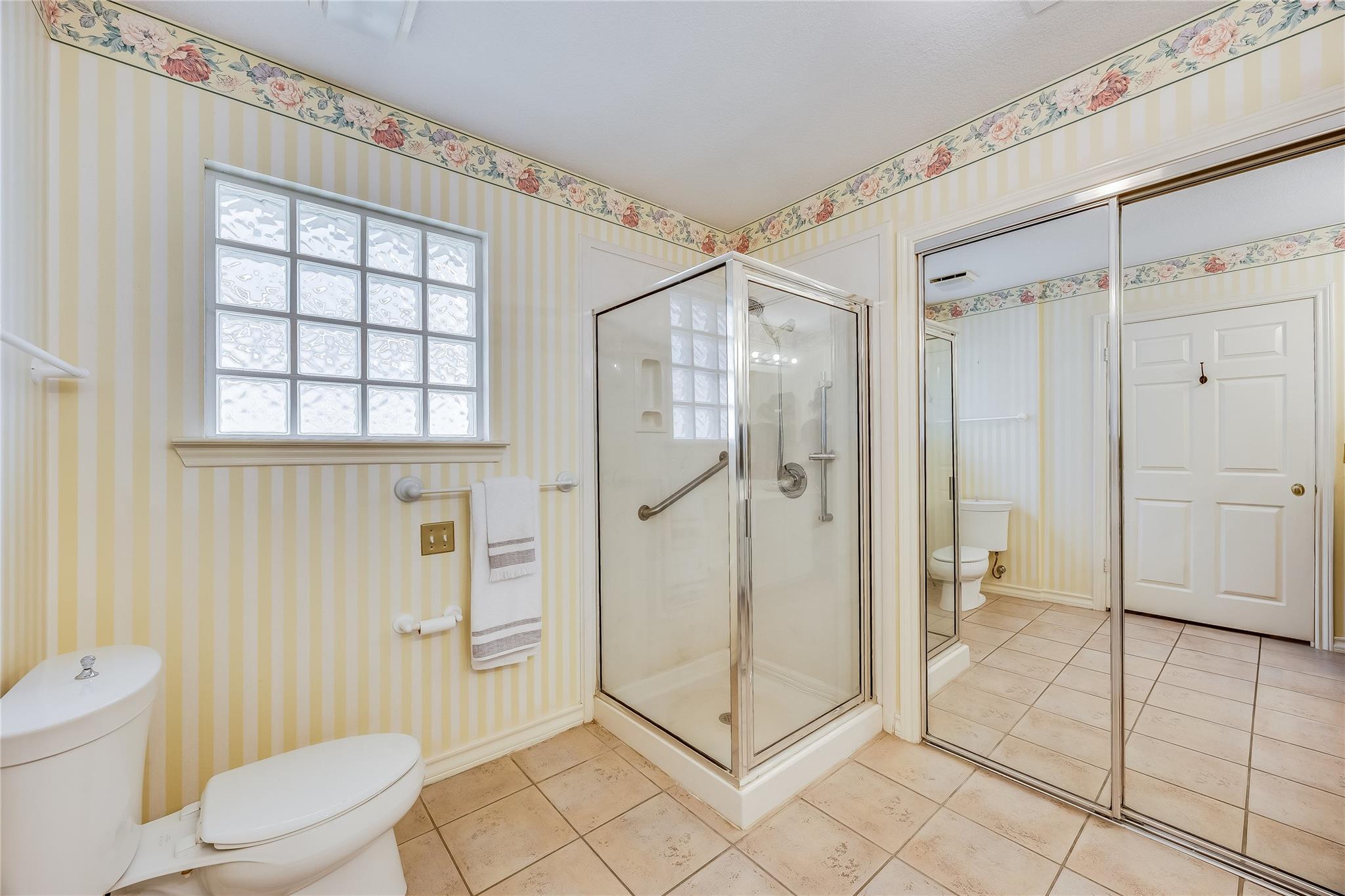 209 Village Dr Village DR