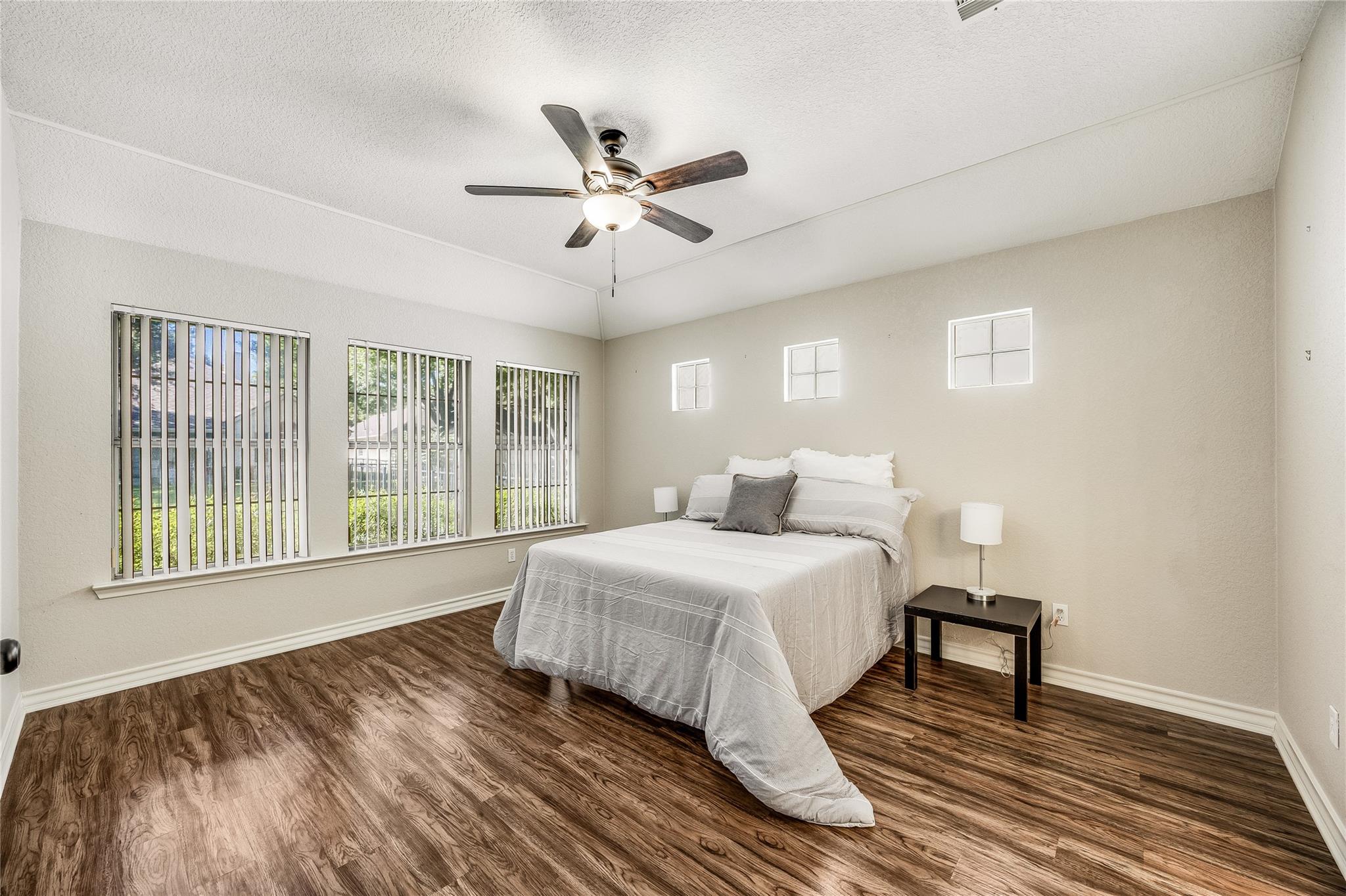 209 Village Dr Village DR