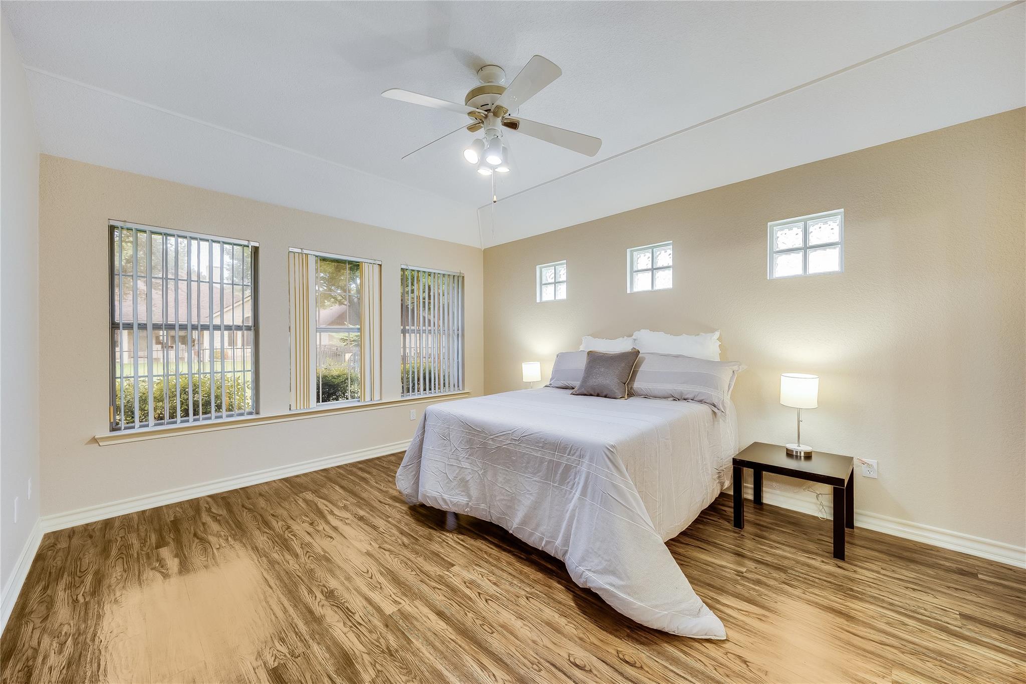209 Village Dr Village DR