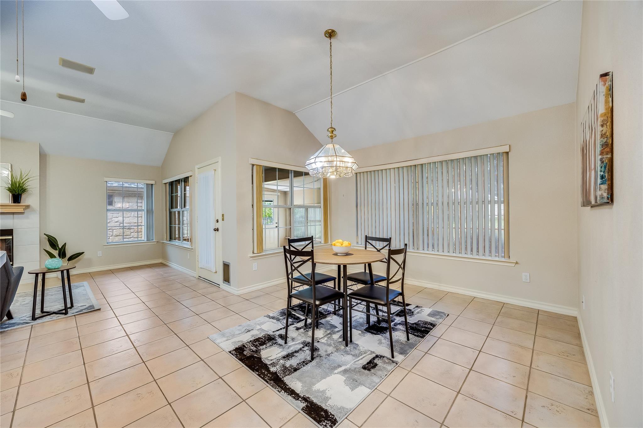 209 Village Dr Village DR