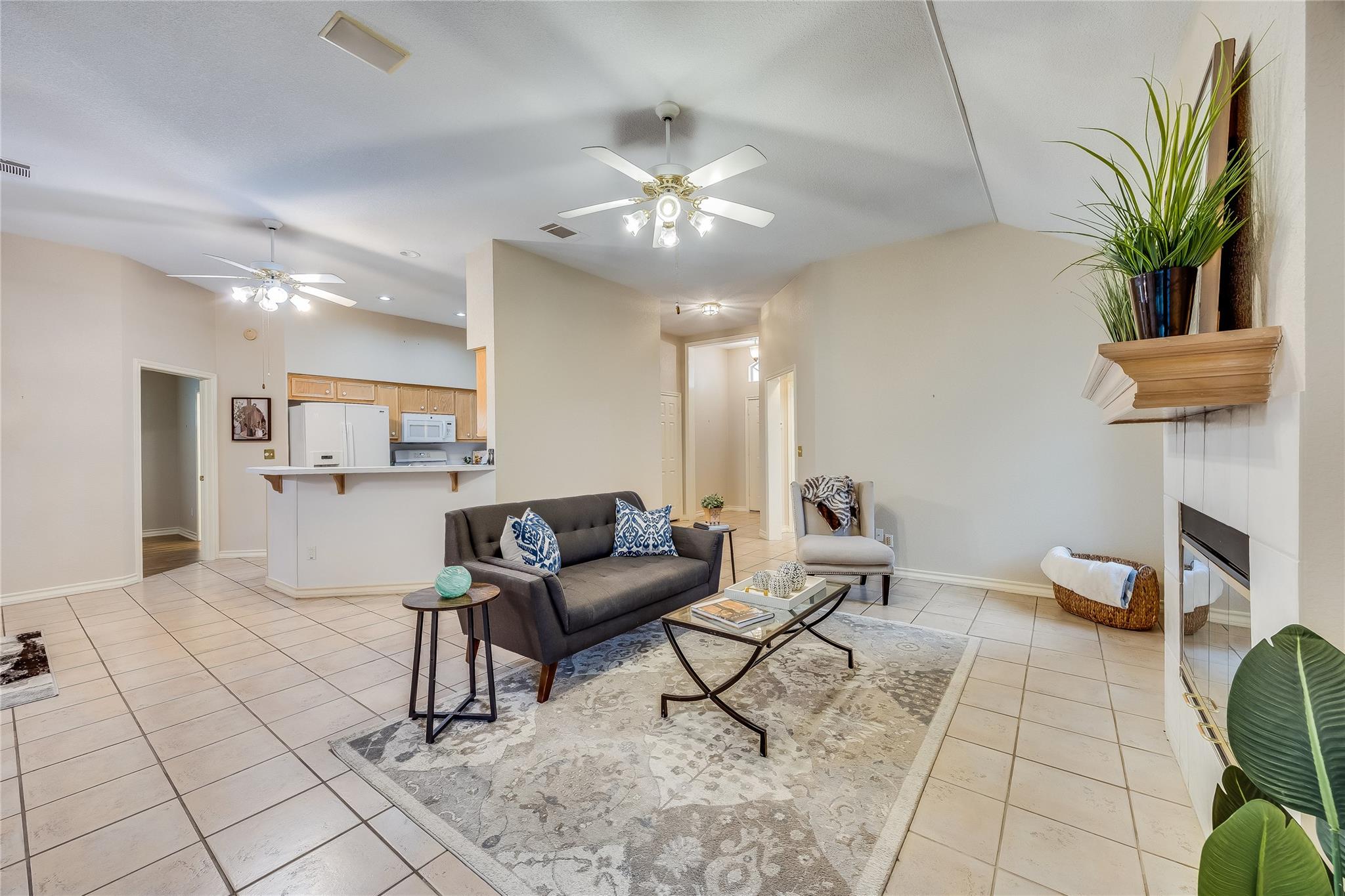 209 Village Dr Village DR