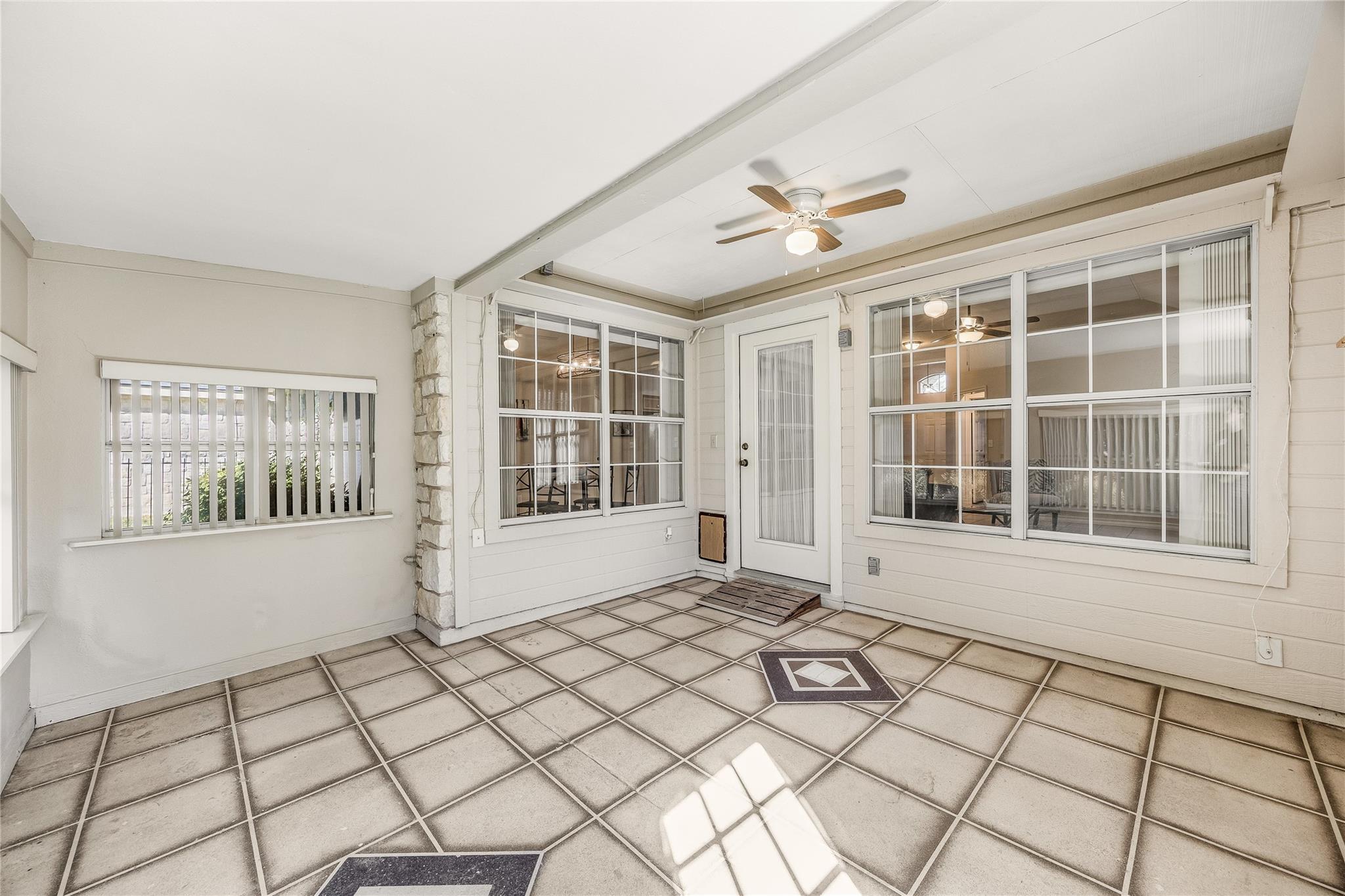 209 Village Dr Village DR