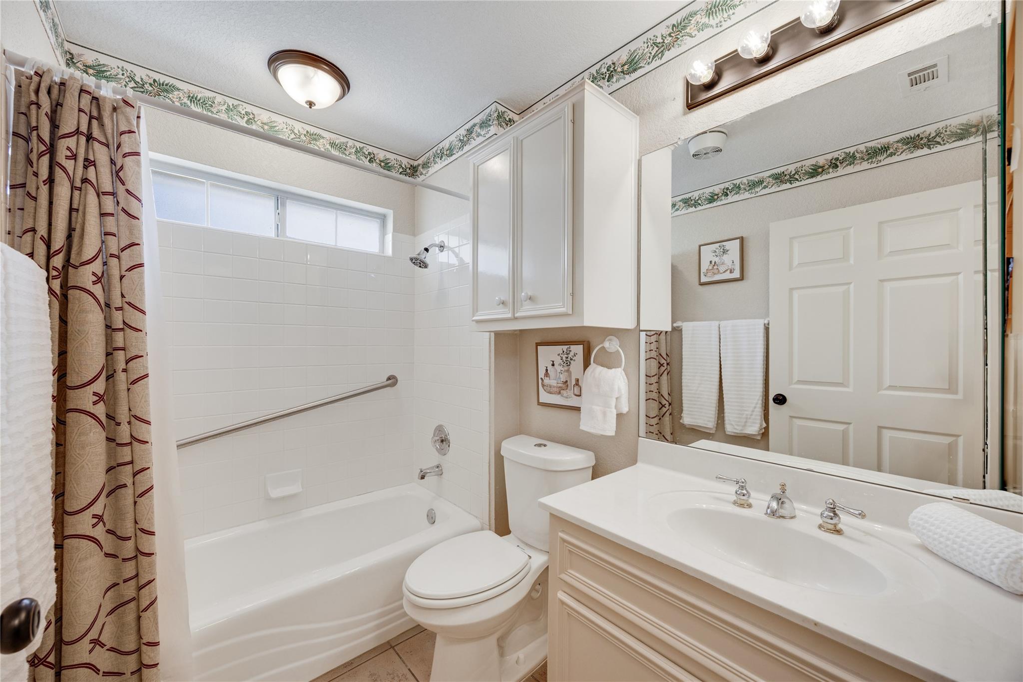 209 Village Dr Village DR