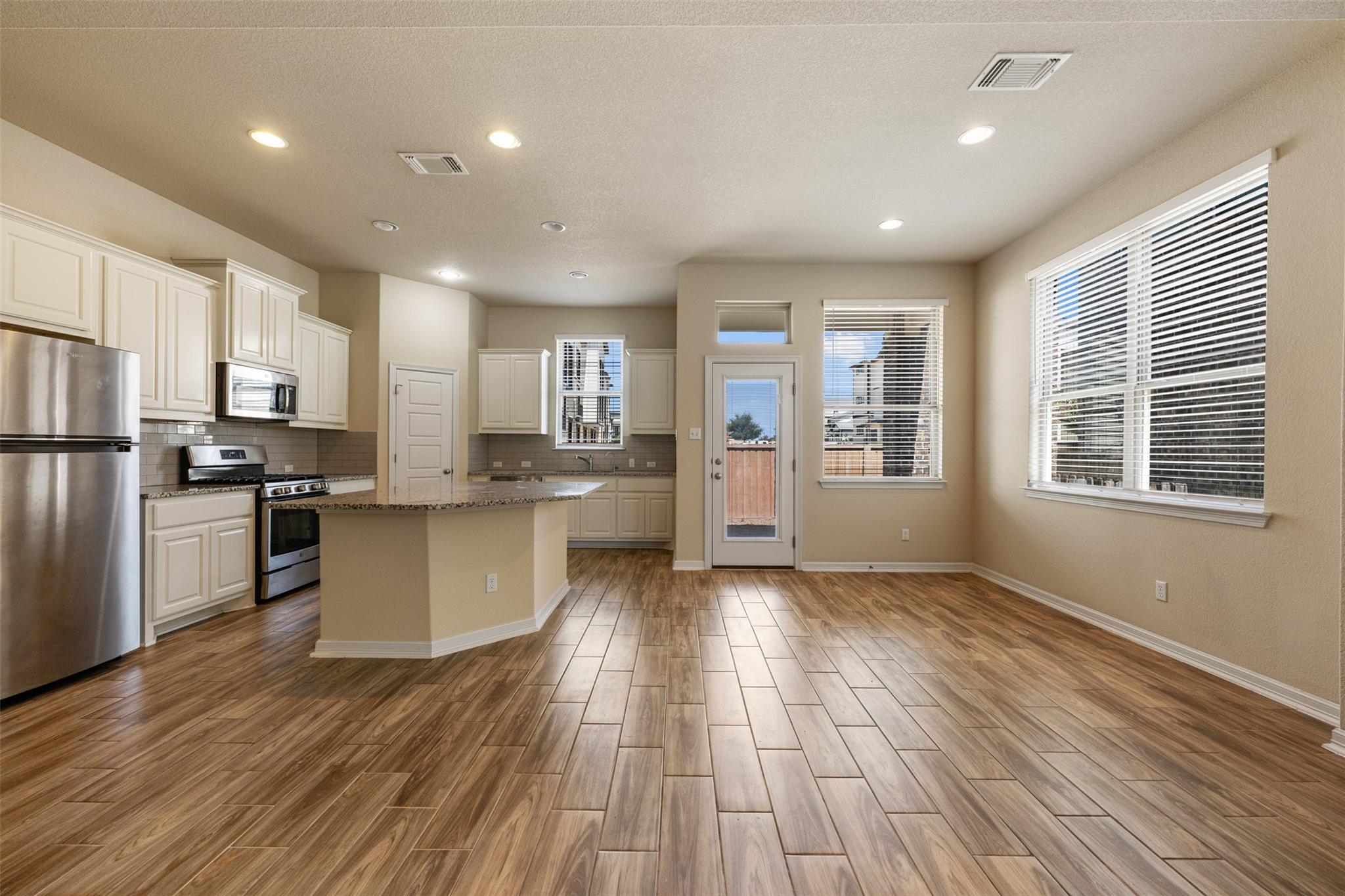 2202 Dillon Pond LN # B