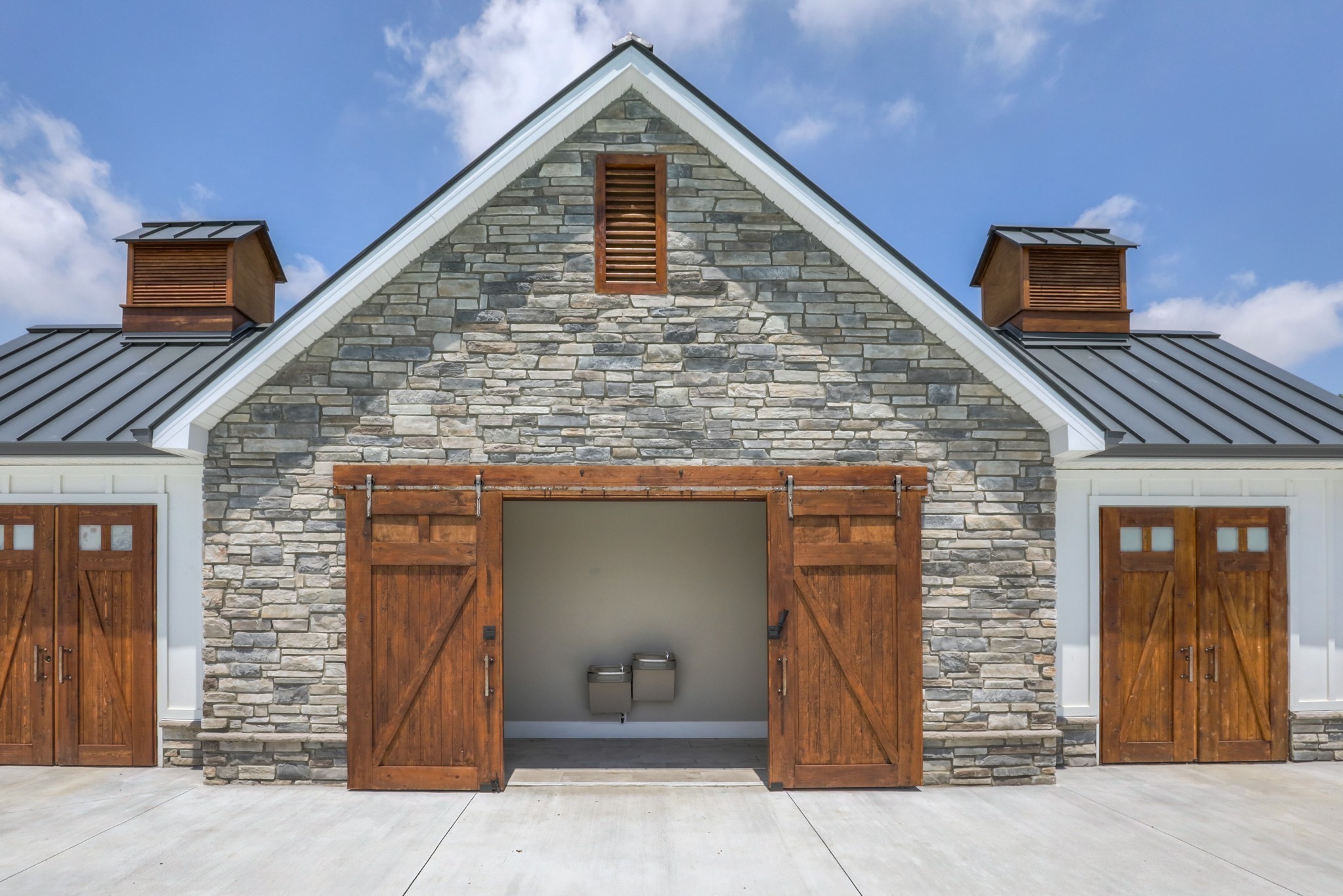 243 Cloverbrook Way