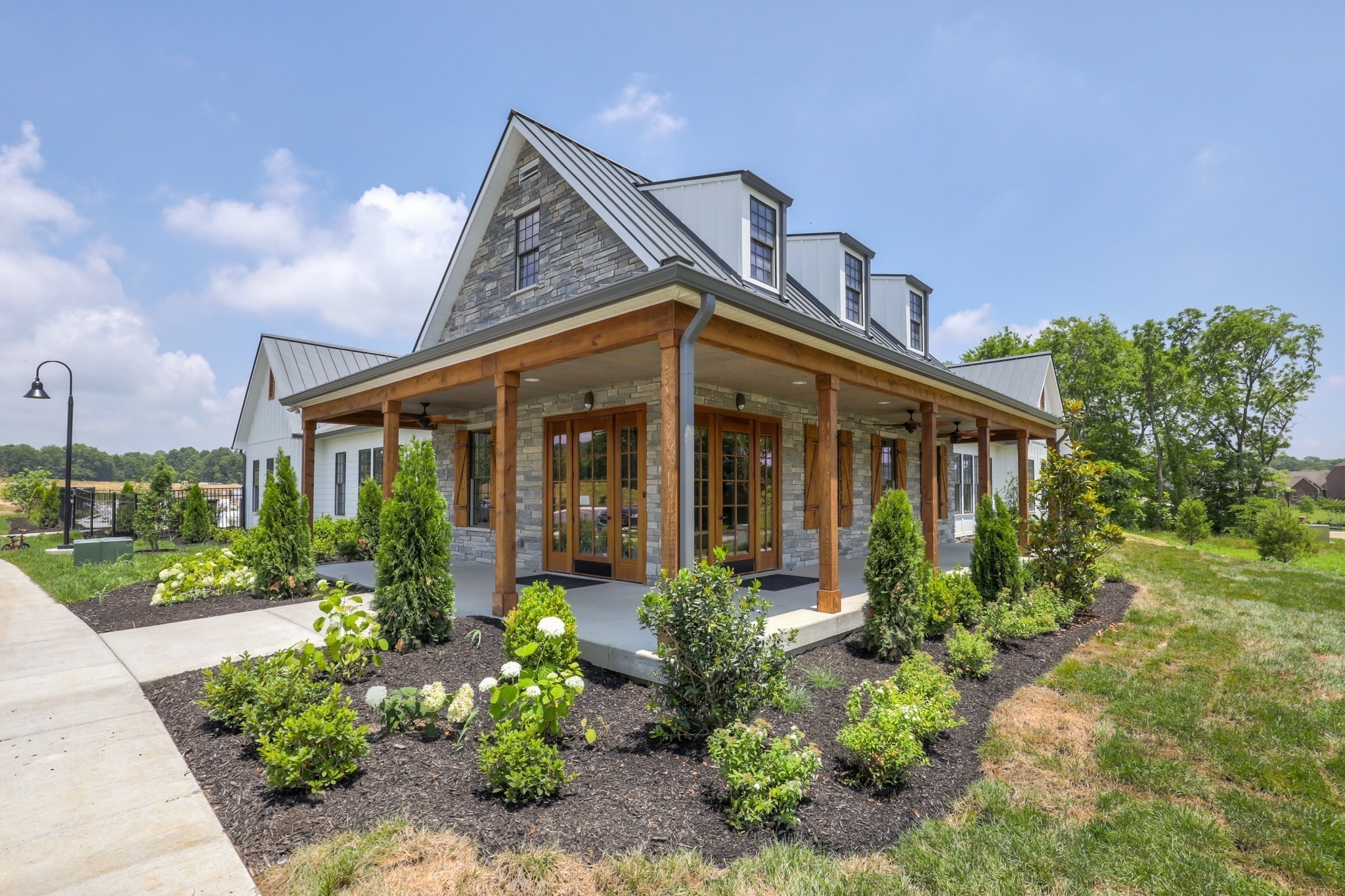 243 Cloverbrook Way