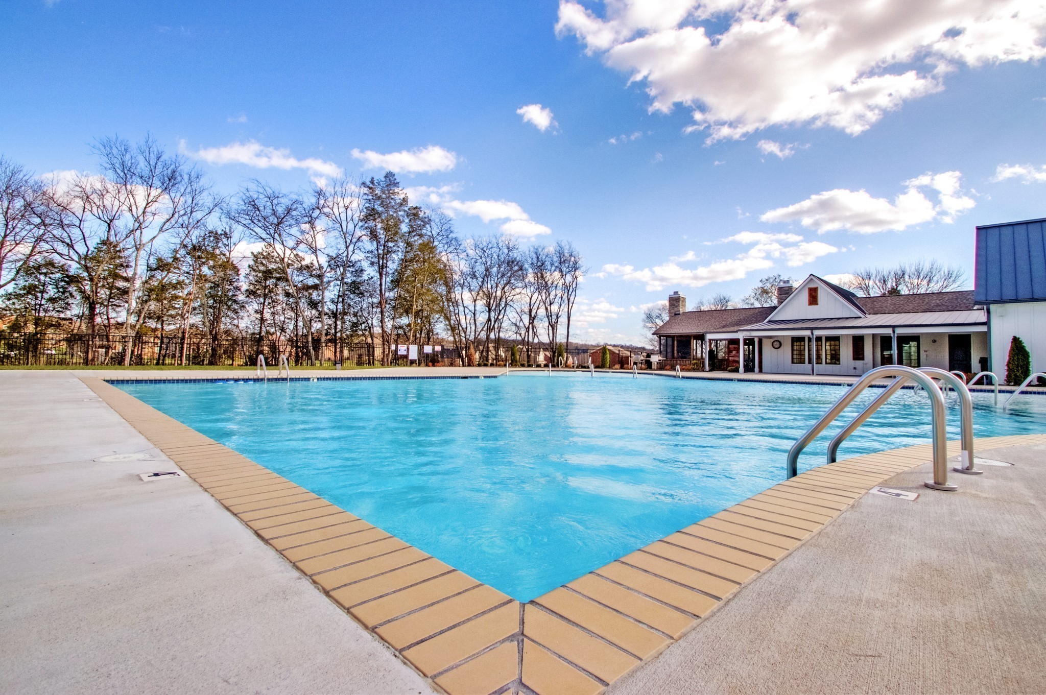 243 Cloverbrook Way