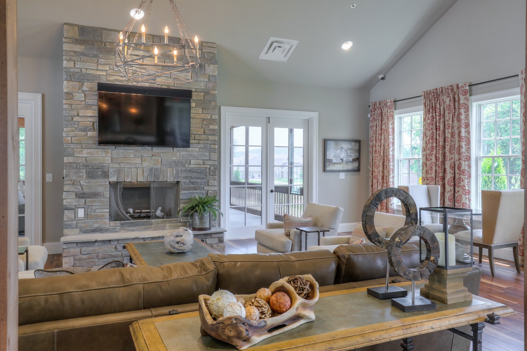 243 Cloverbrook Way