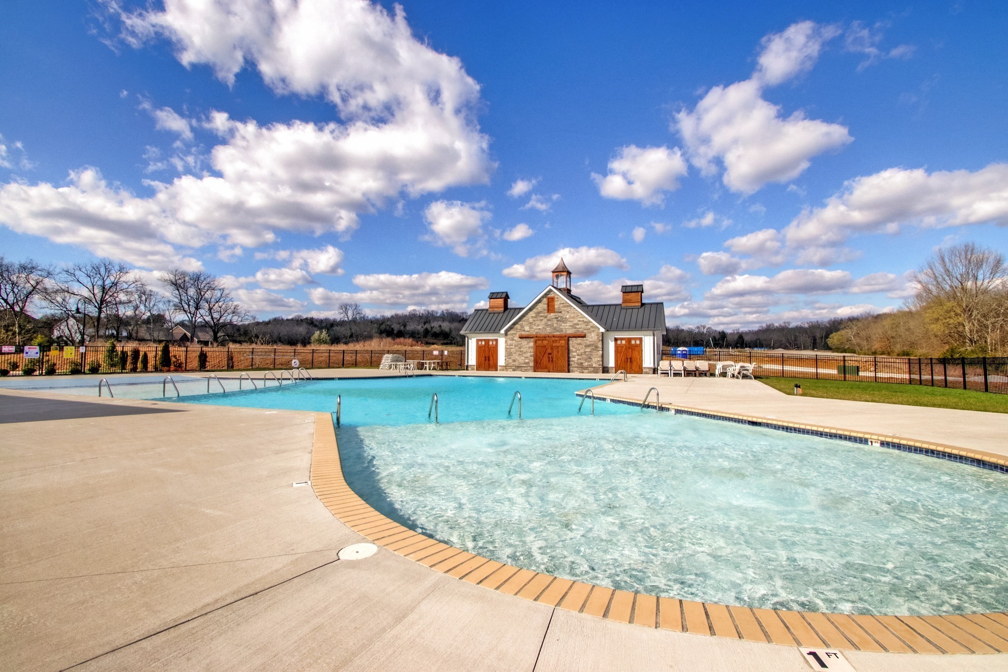243 Cloverbrook Way