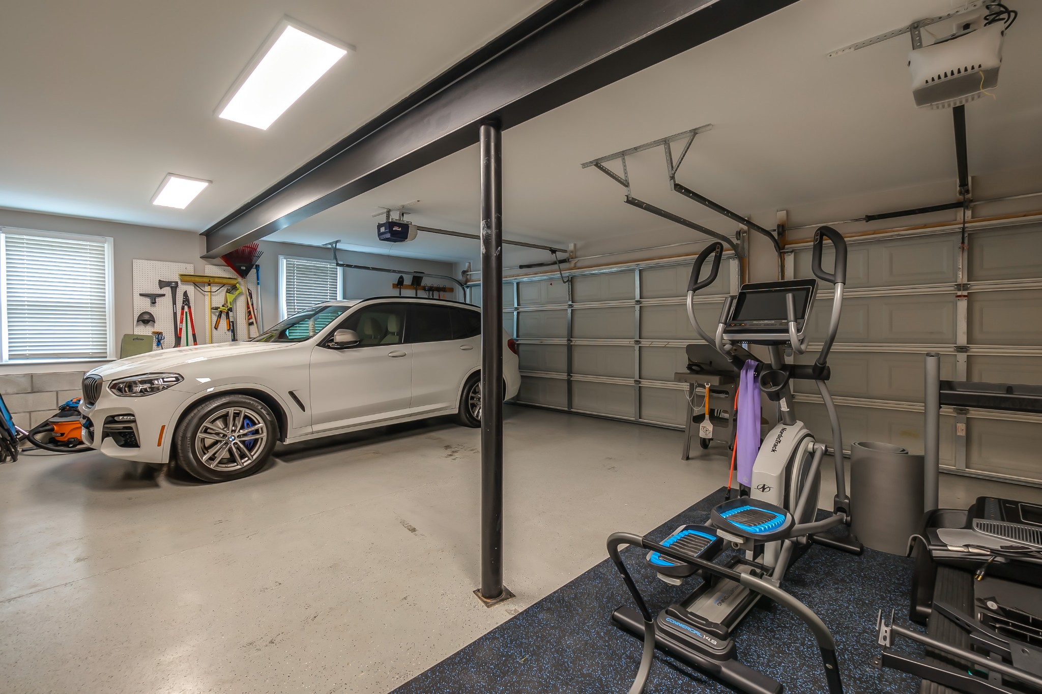 9006 Grey Pointe Ct