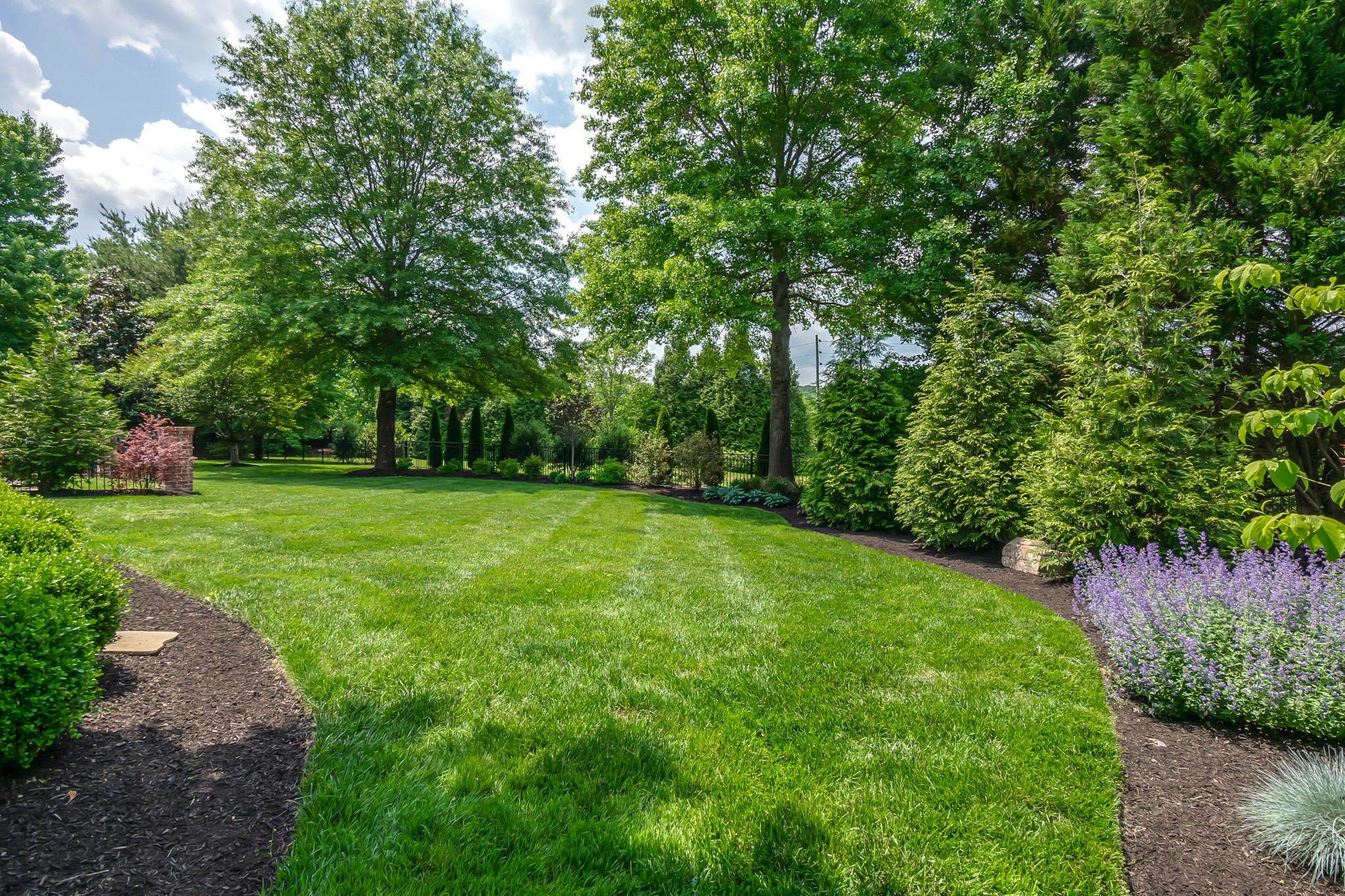 9006 Grey Pointe Ct