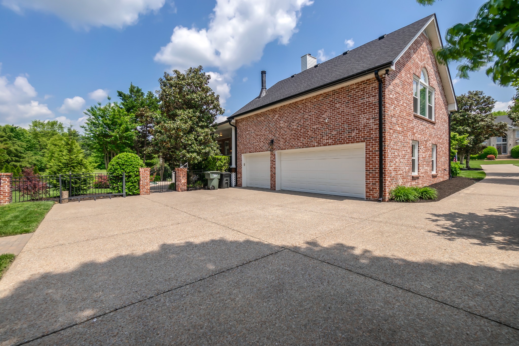9006 Grey Pointe Ct