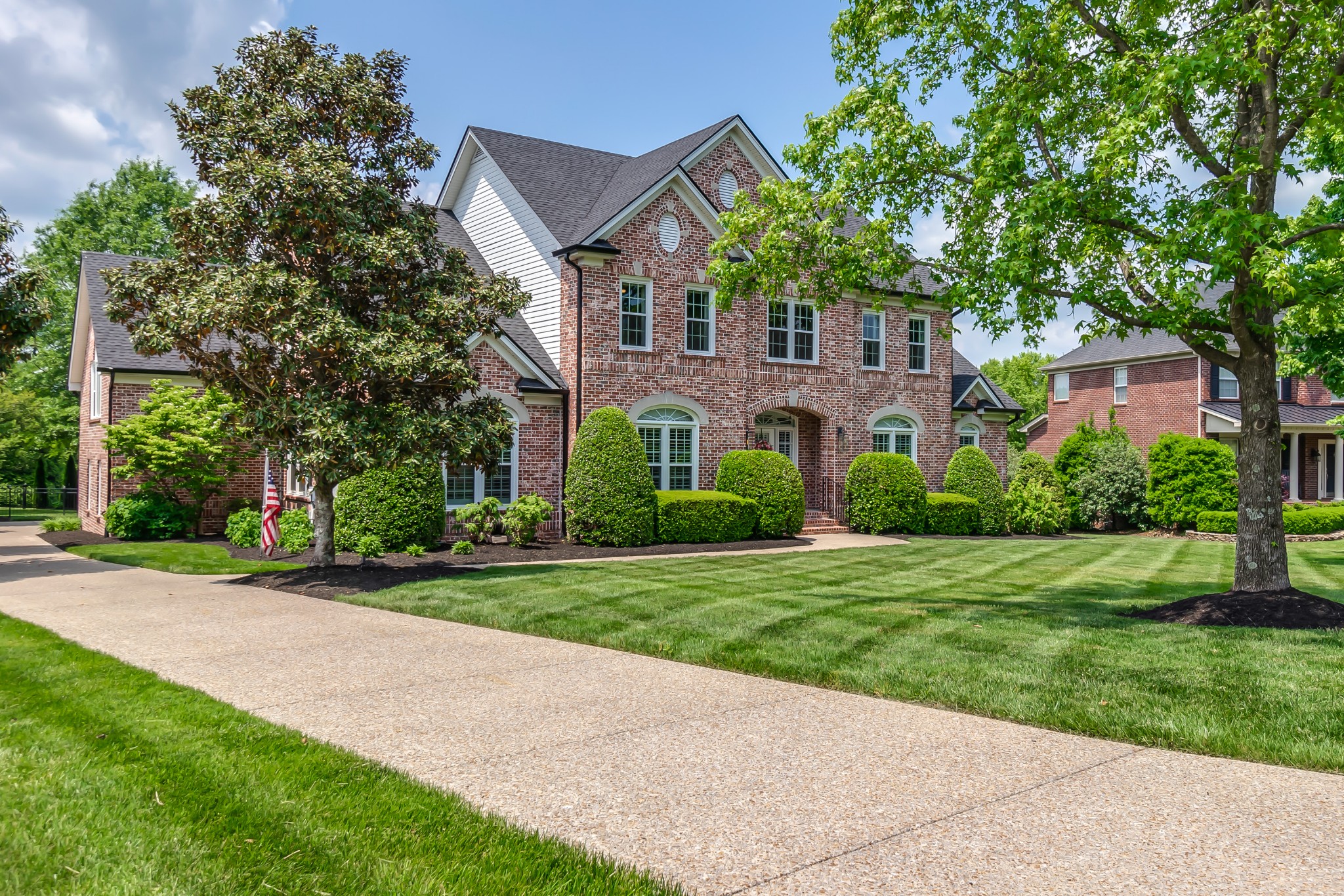 9006 Grey Pointe Ct