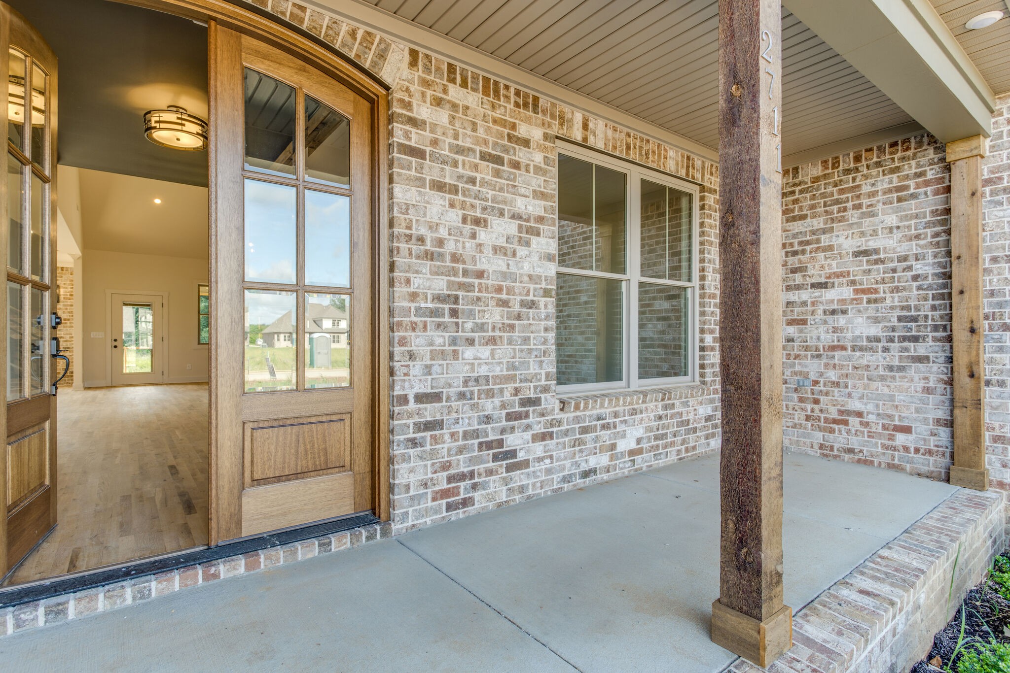 2711 Congress Dr.