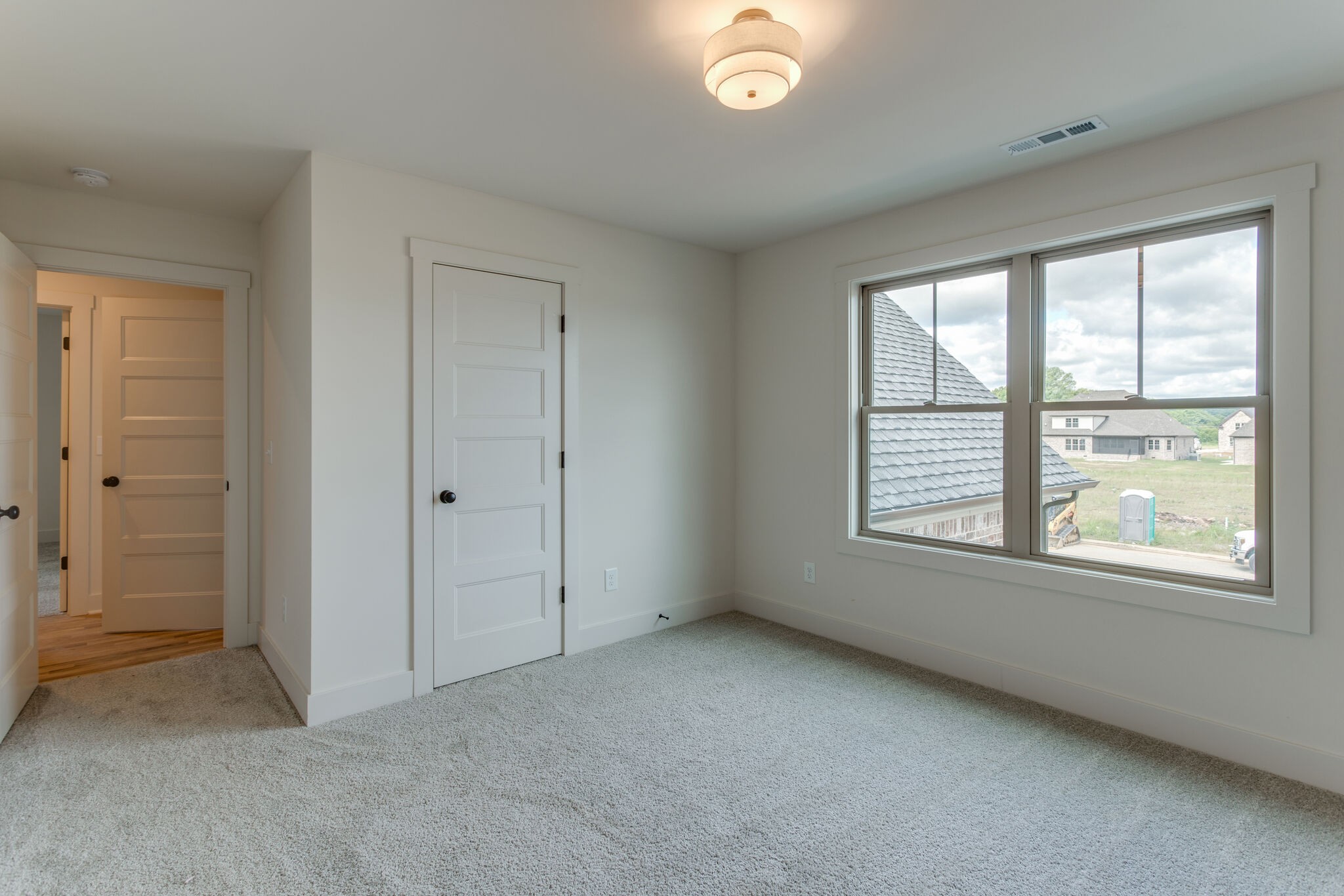 2711 Congress Dr.
