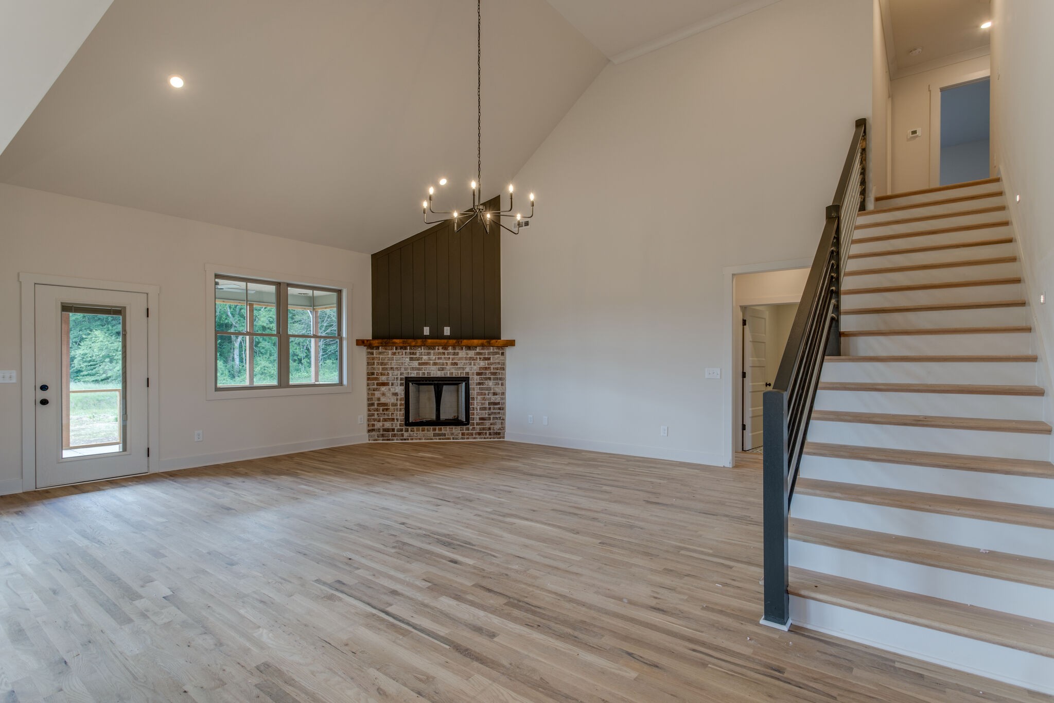 2711 Congress Dr.