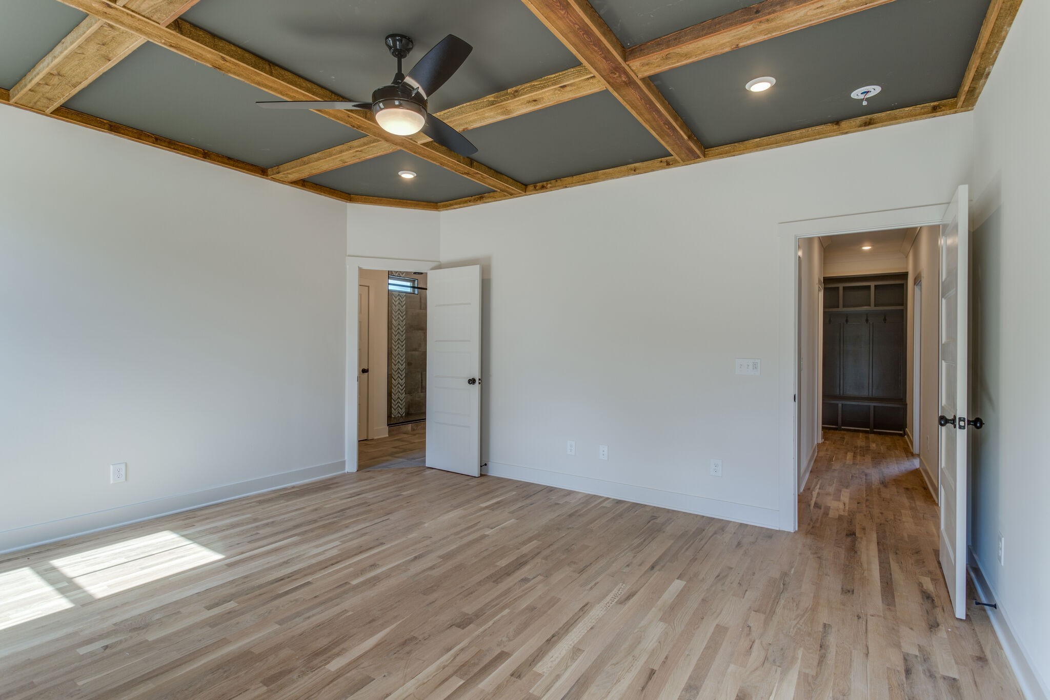 2711 Congress Dr.