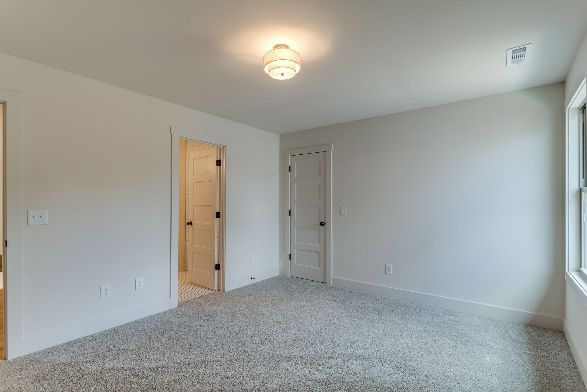 2711 Congress Dr.