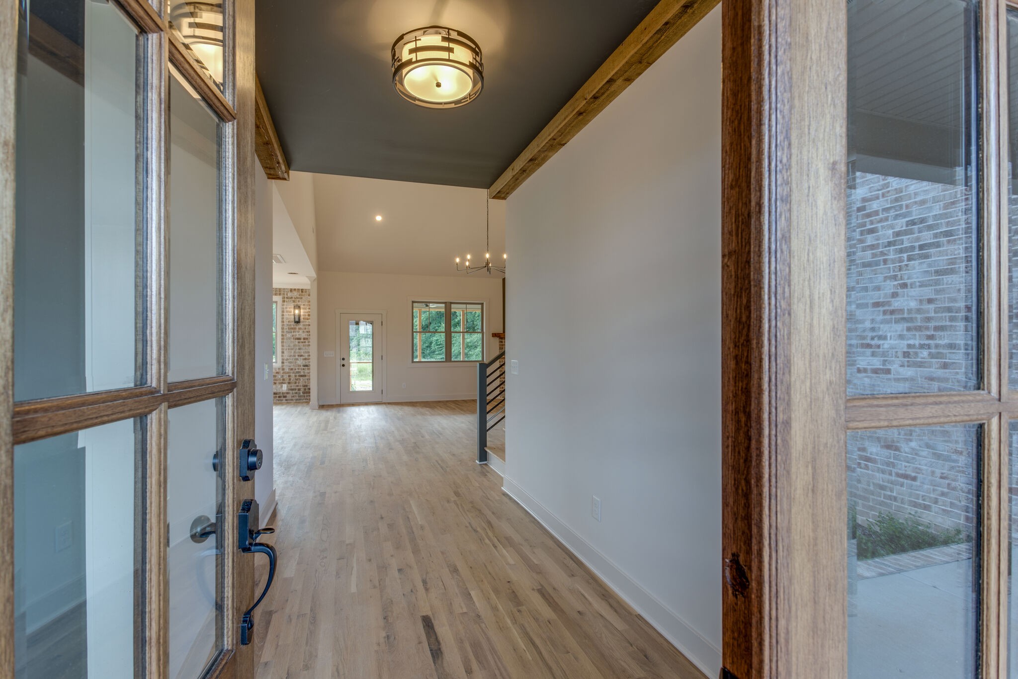 2711 Congress Dr.
