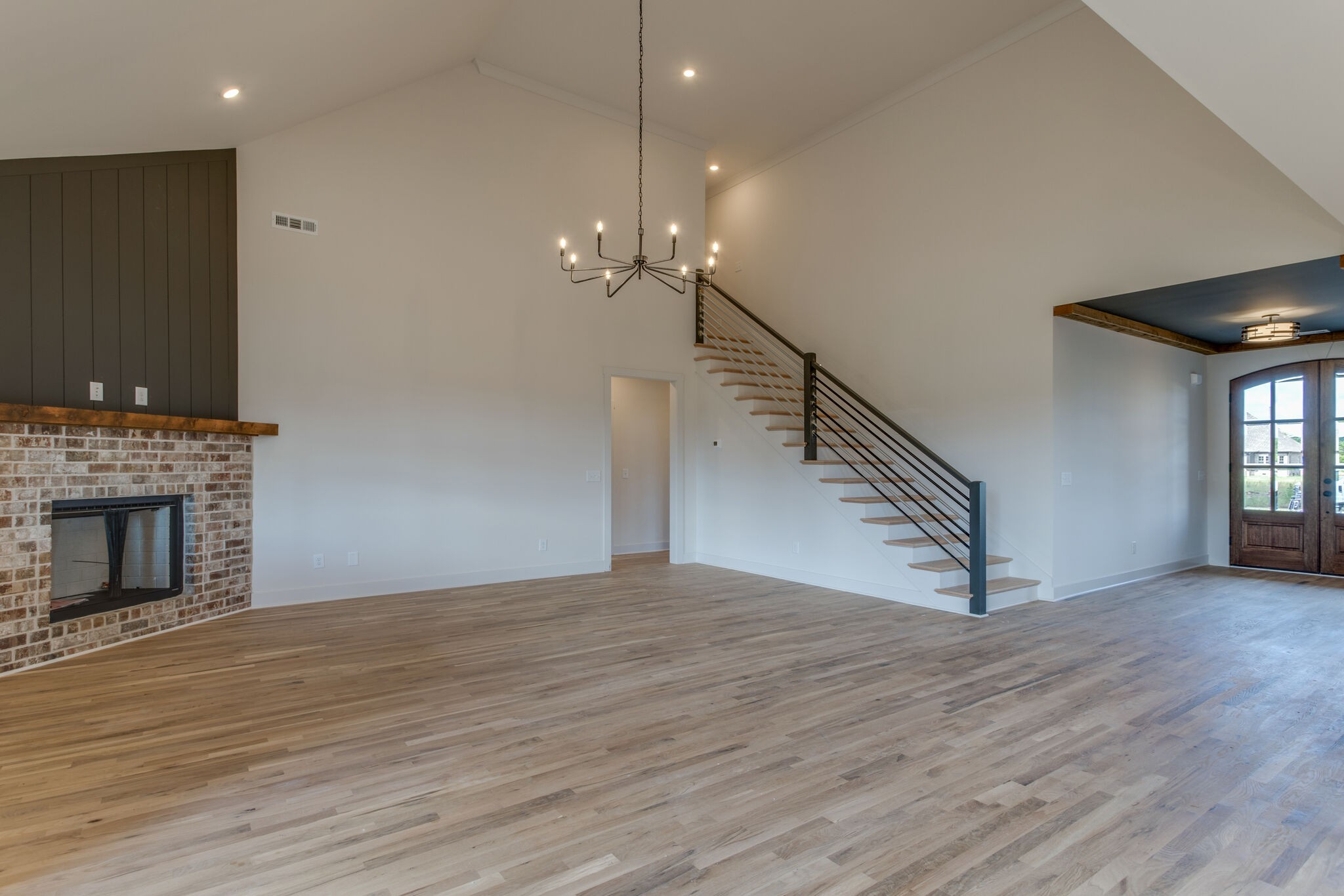 2711 Congress Dr.