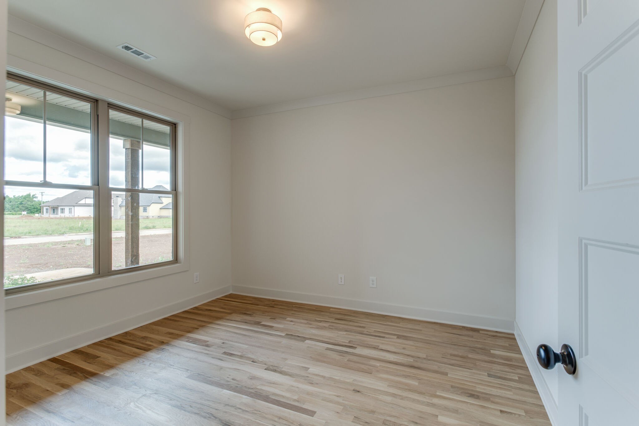 2711 Congress Dr.