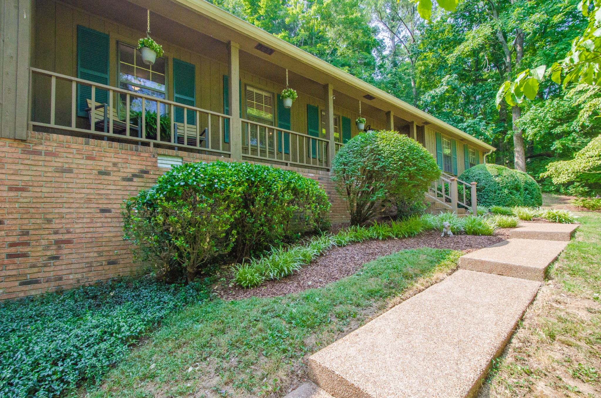 108 Birchwood Ct