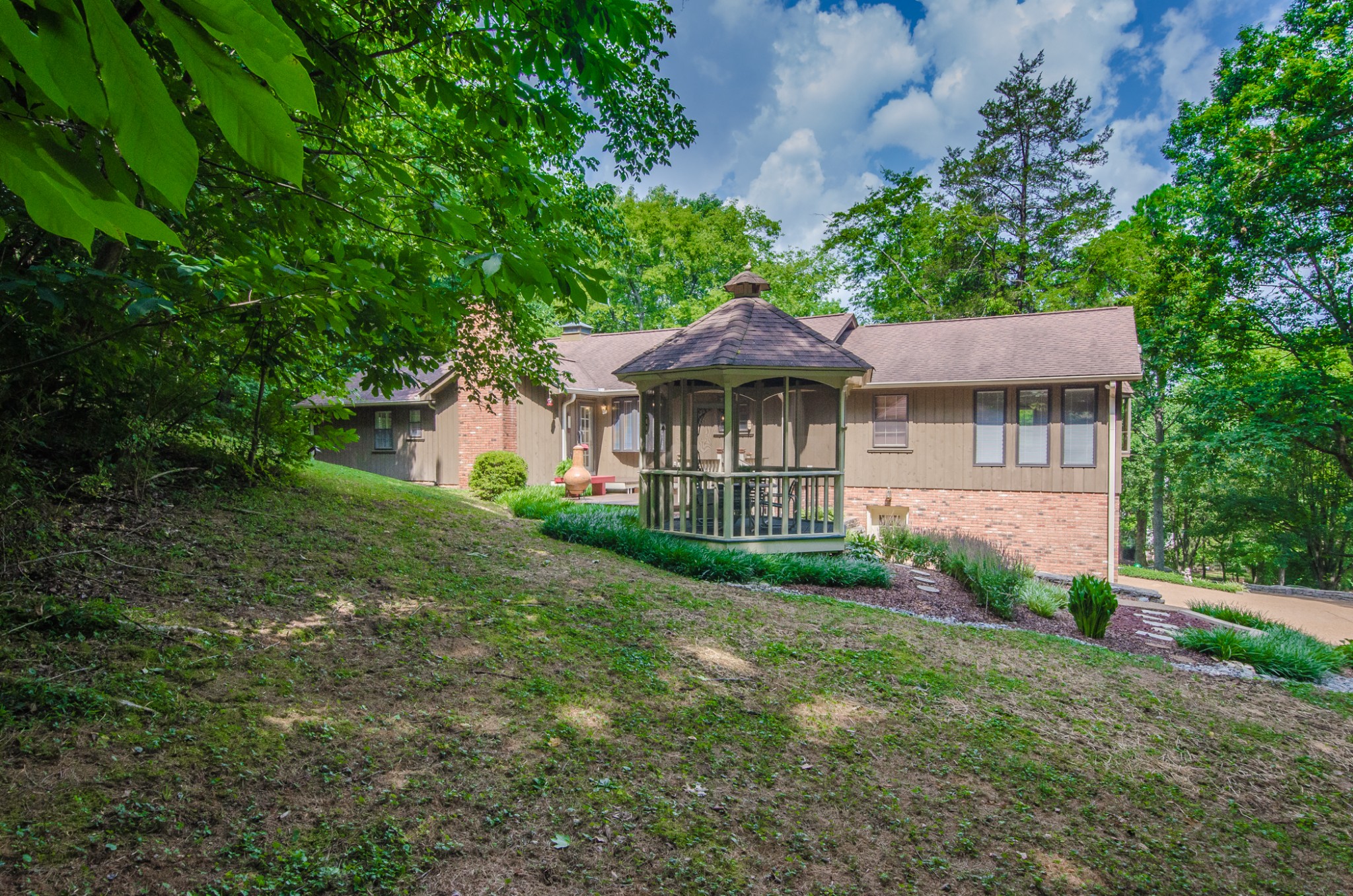 108 Birchwood Ct