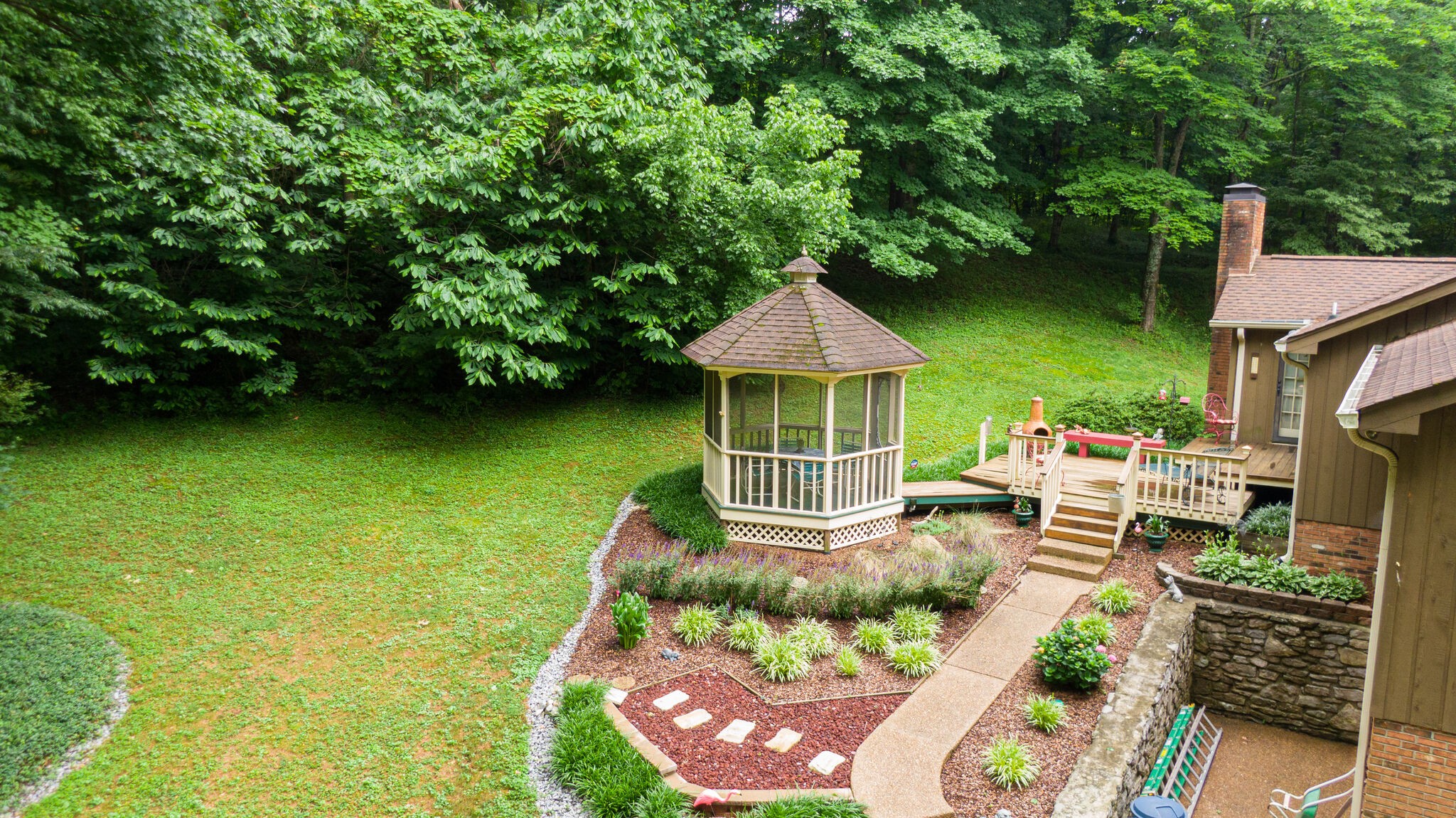 108 Birchwood Ct