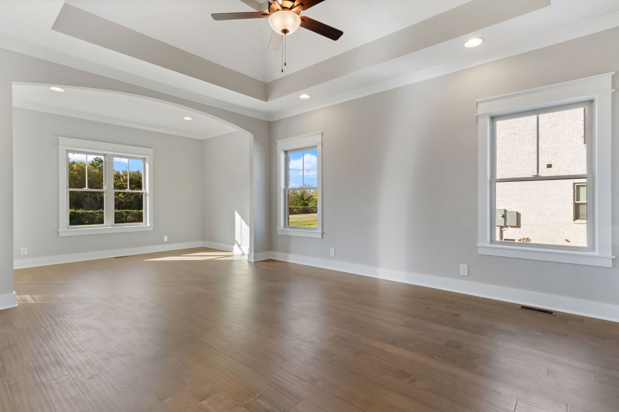 2712 Carousel Dr