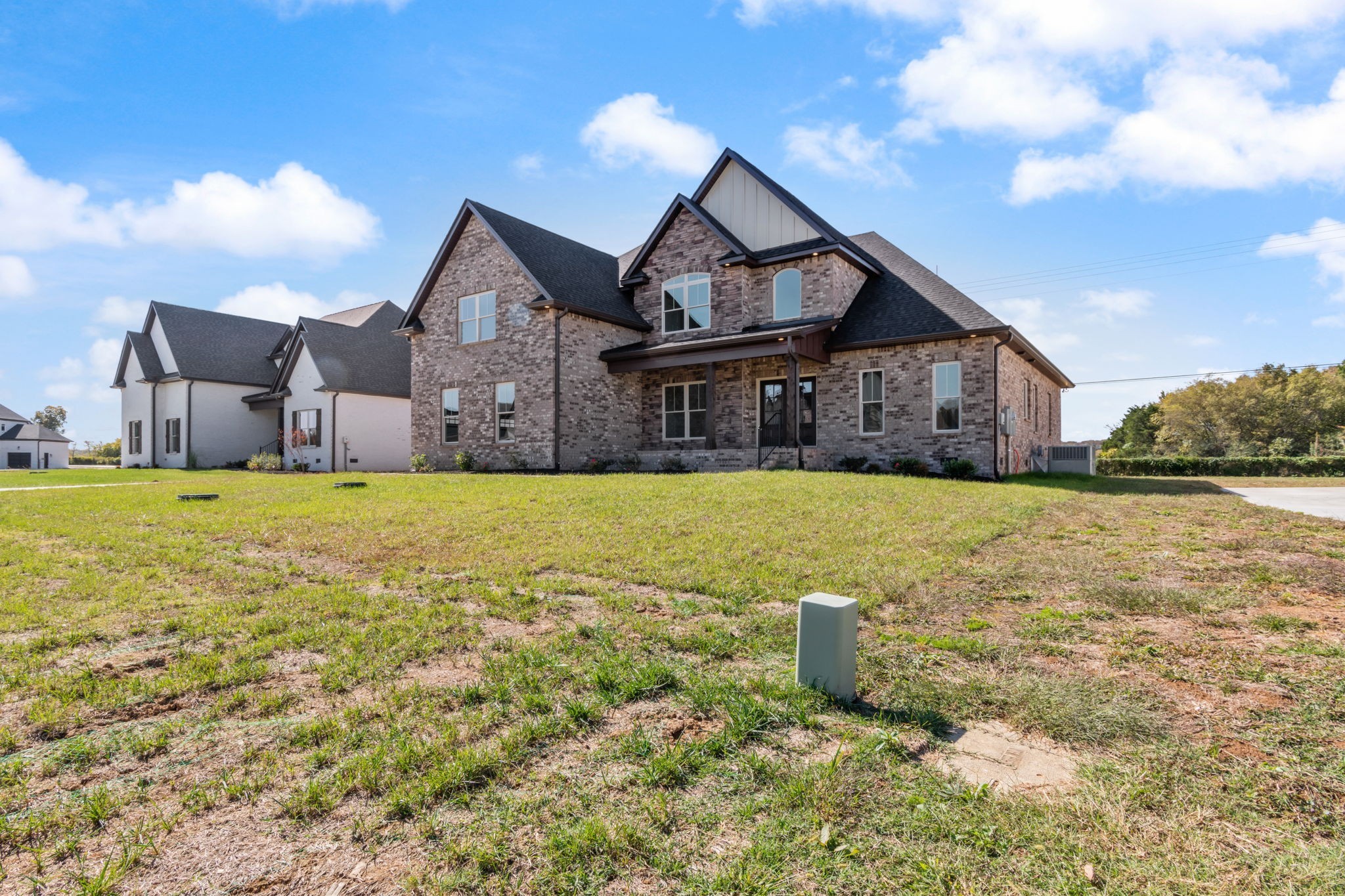 2712 Carousel Dr